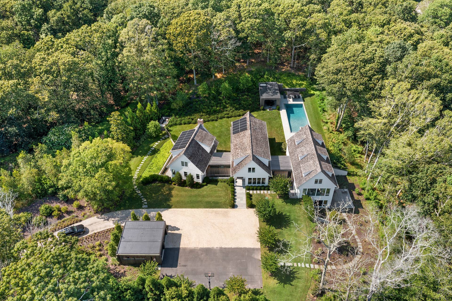 7 Ashwood Court