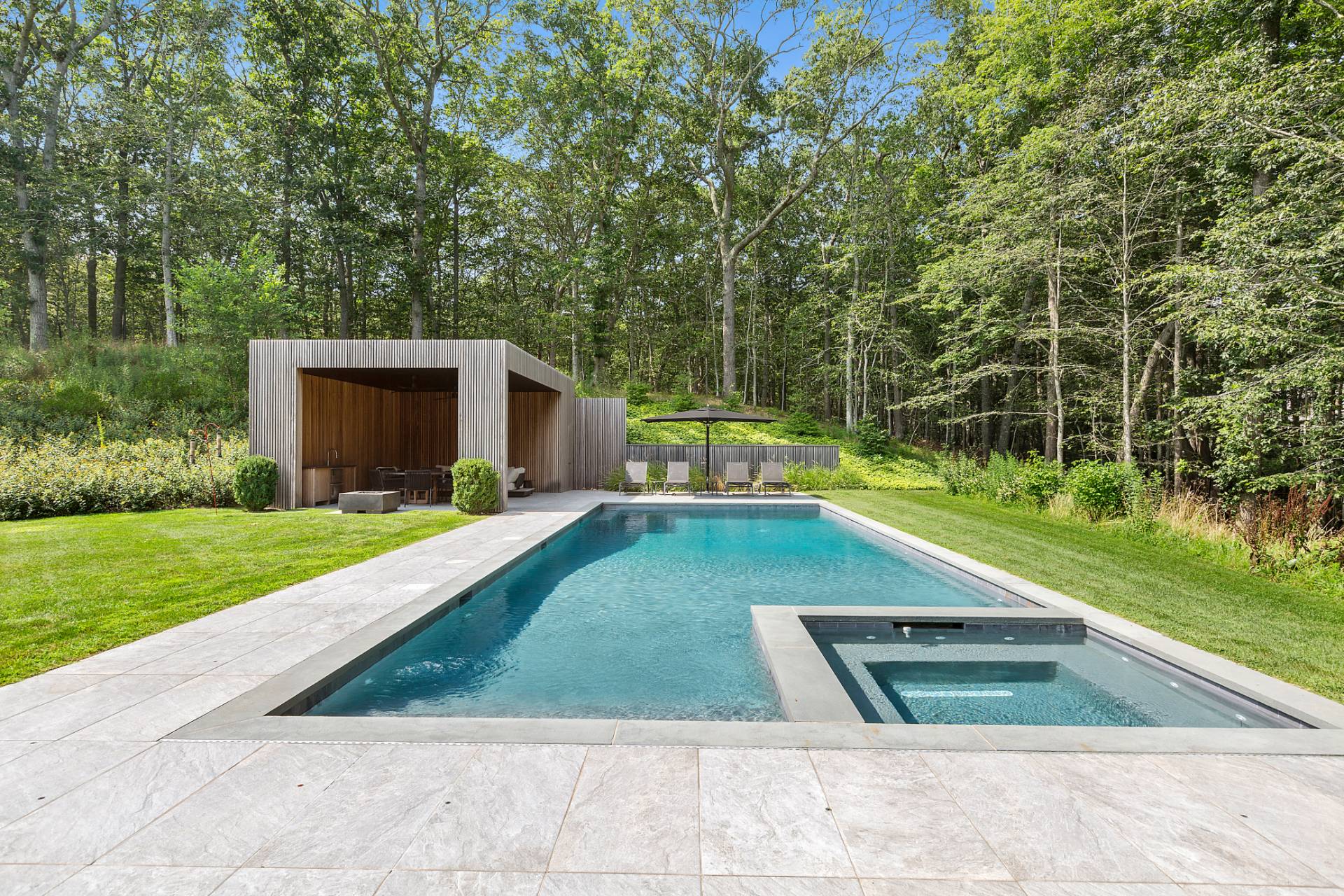 7 Ashwood Court