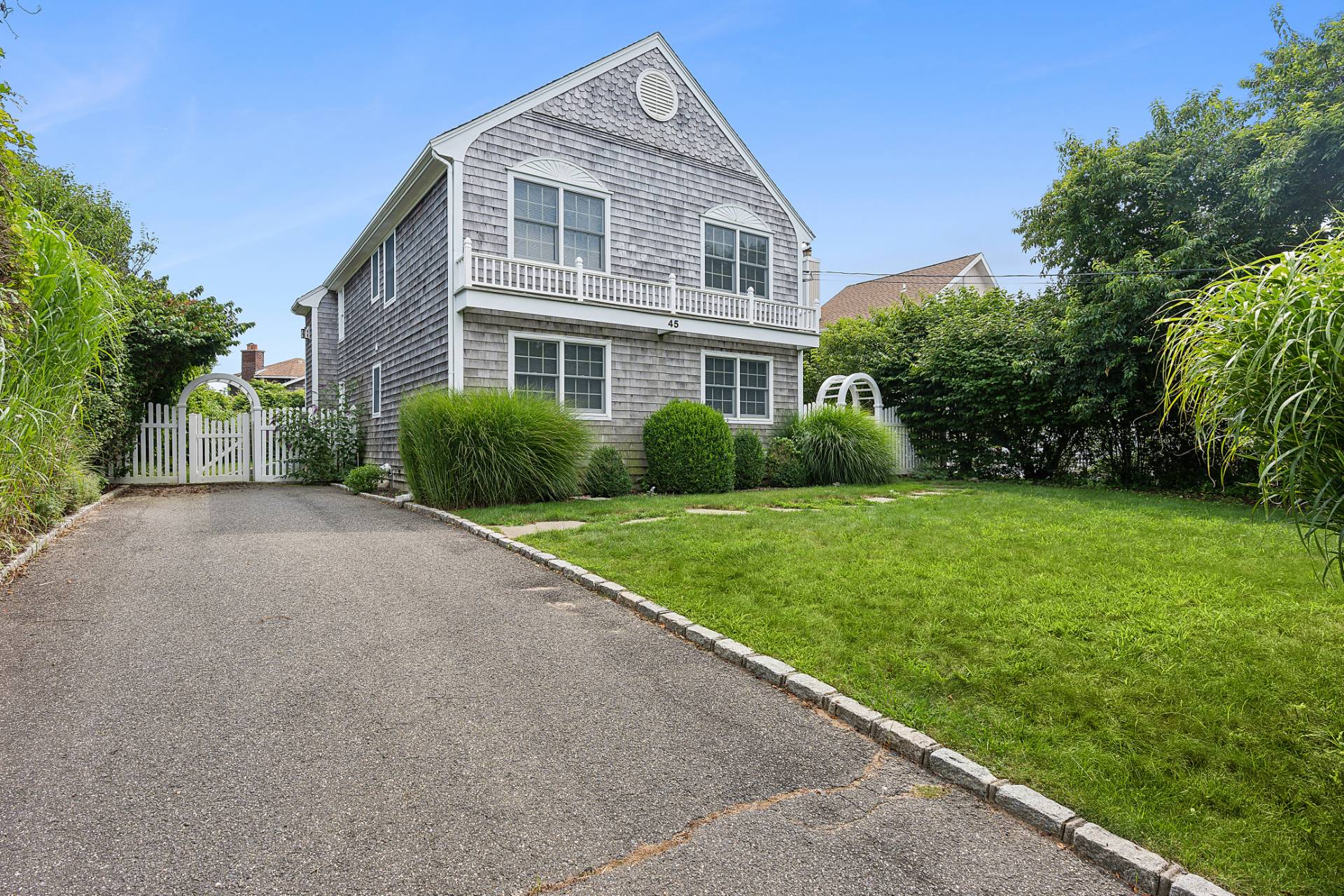 45 Agnew Avenue