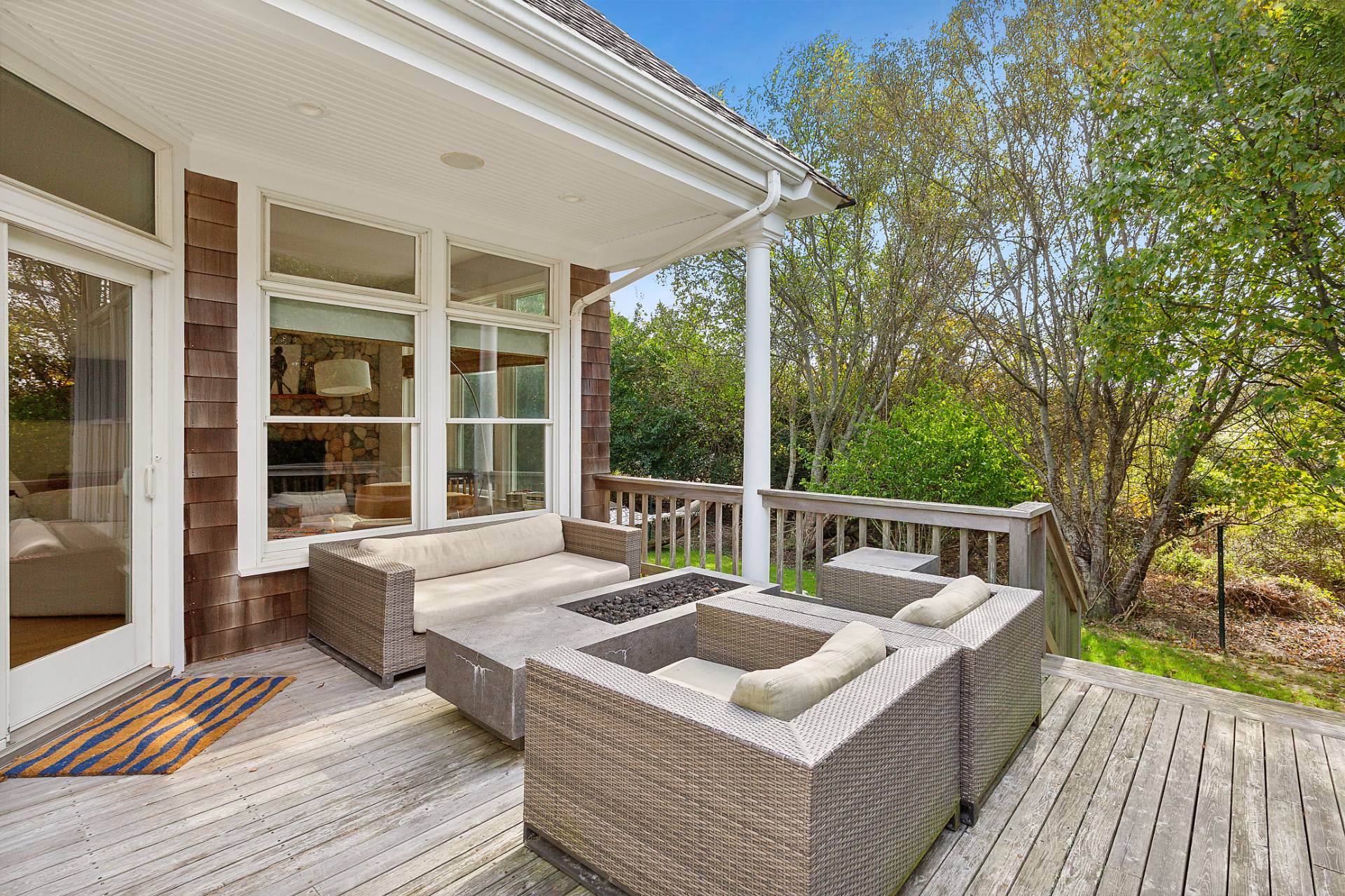 31 Hoppin Avenue