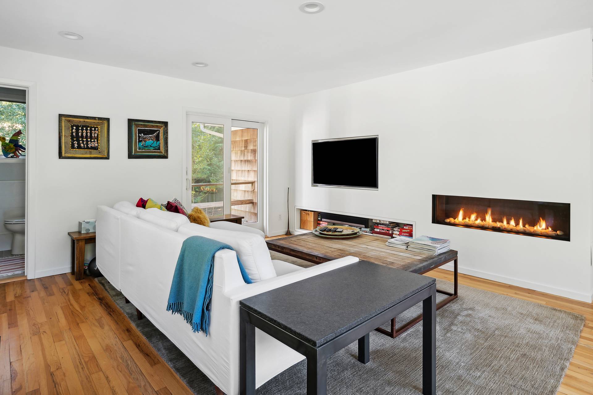 1214 Fireplace Road