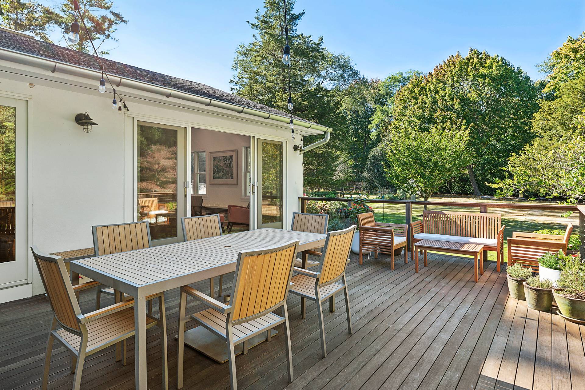 1214 Fireplace Road
