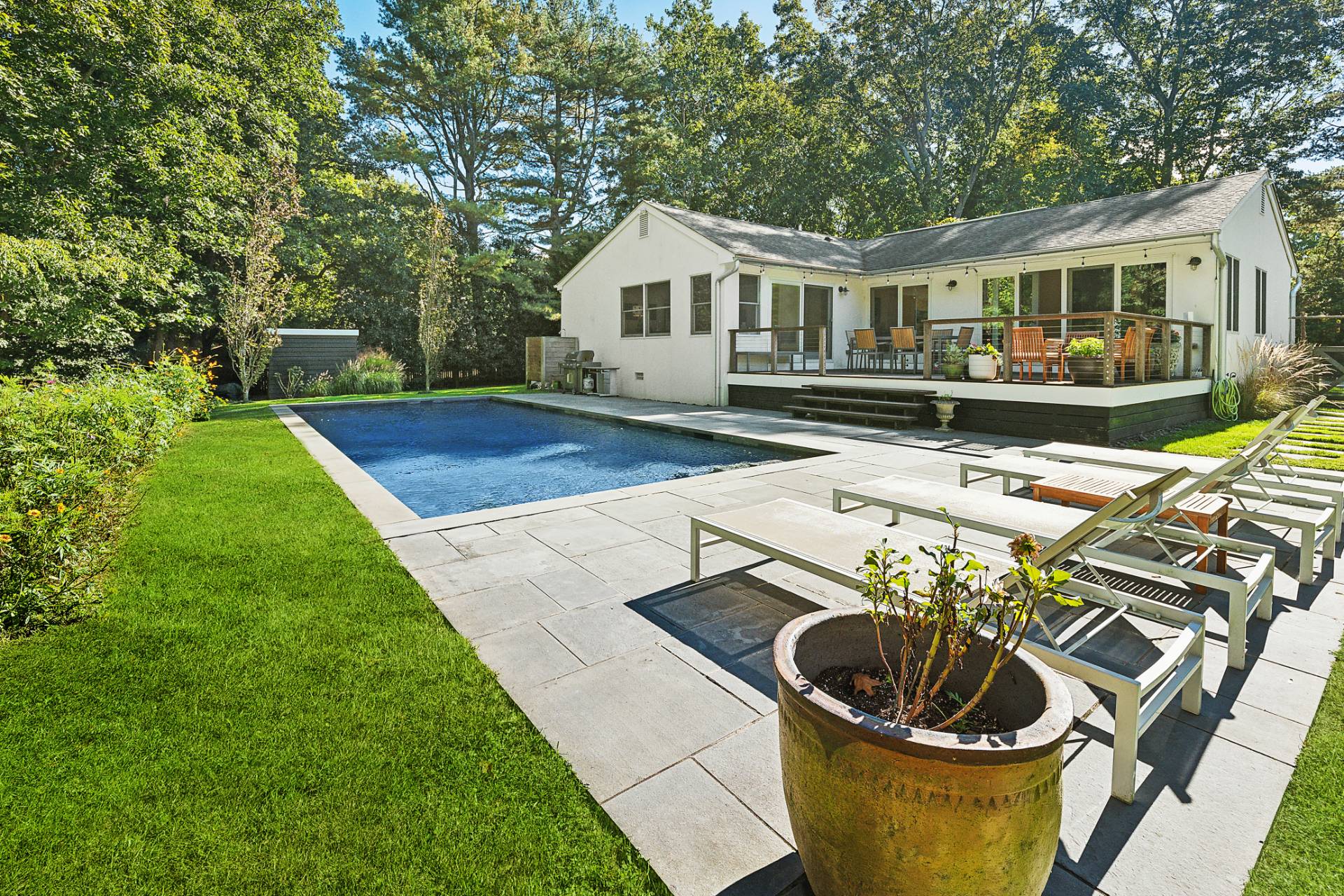 1214 Fireplace Road