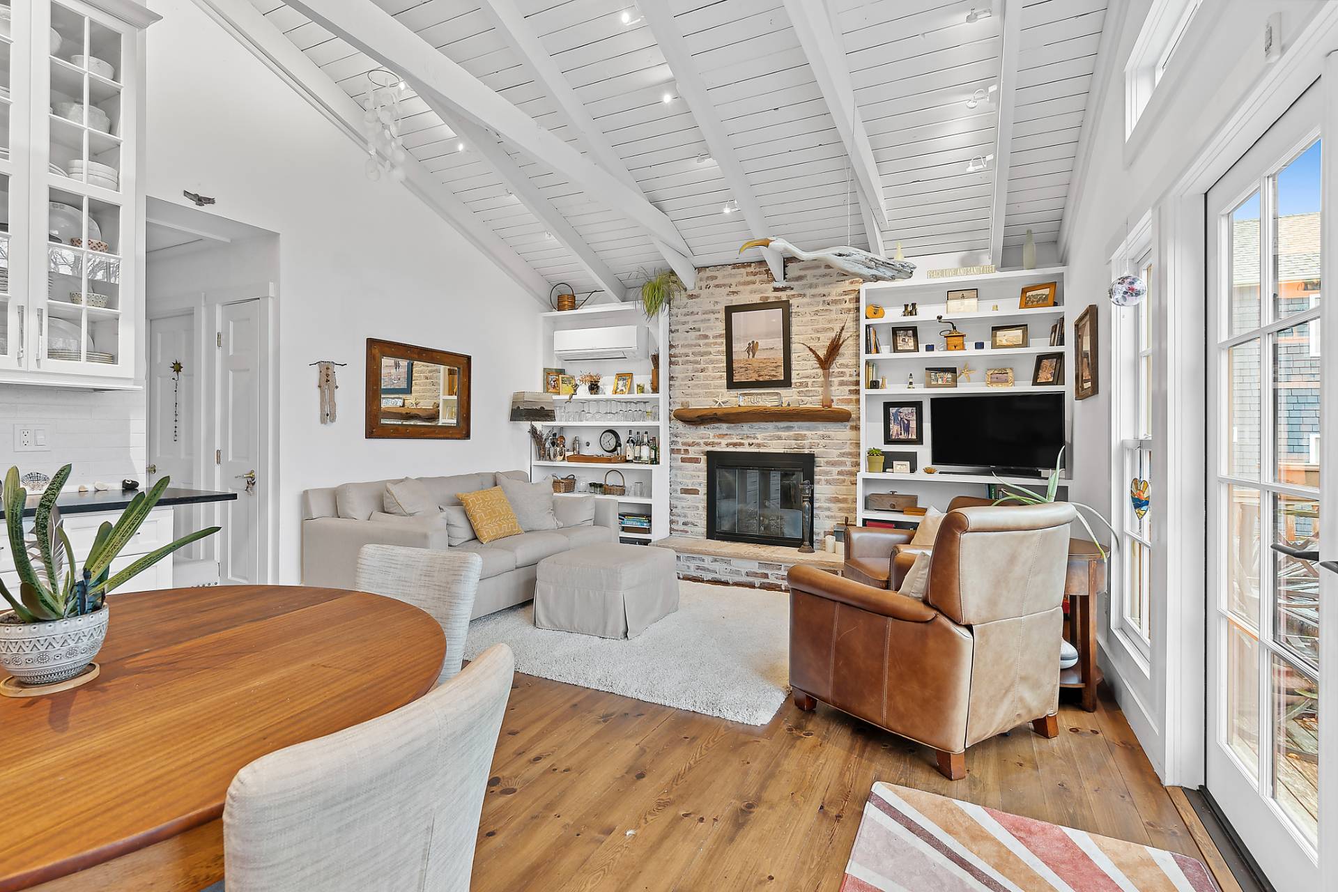 12 Flagg Avenue