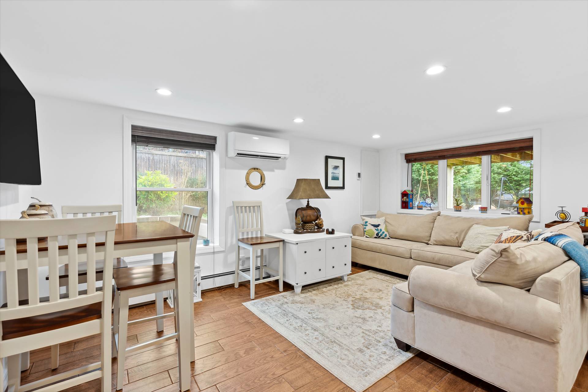 12 Flagg Avenue