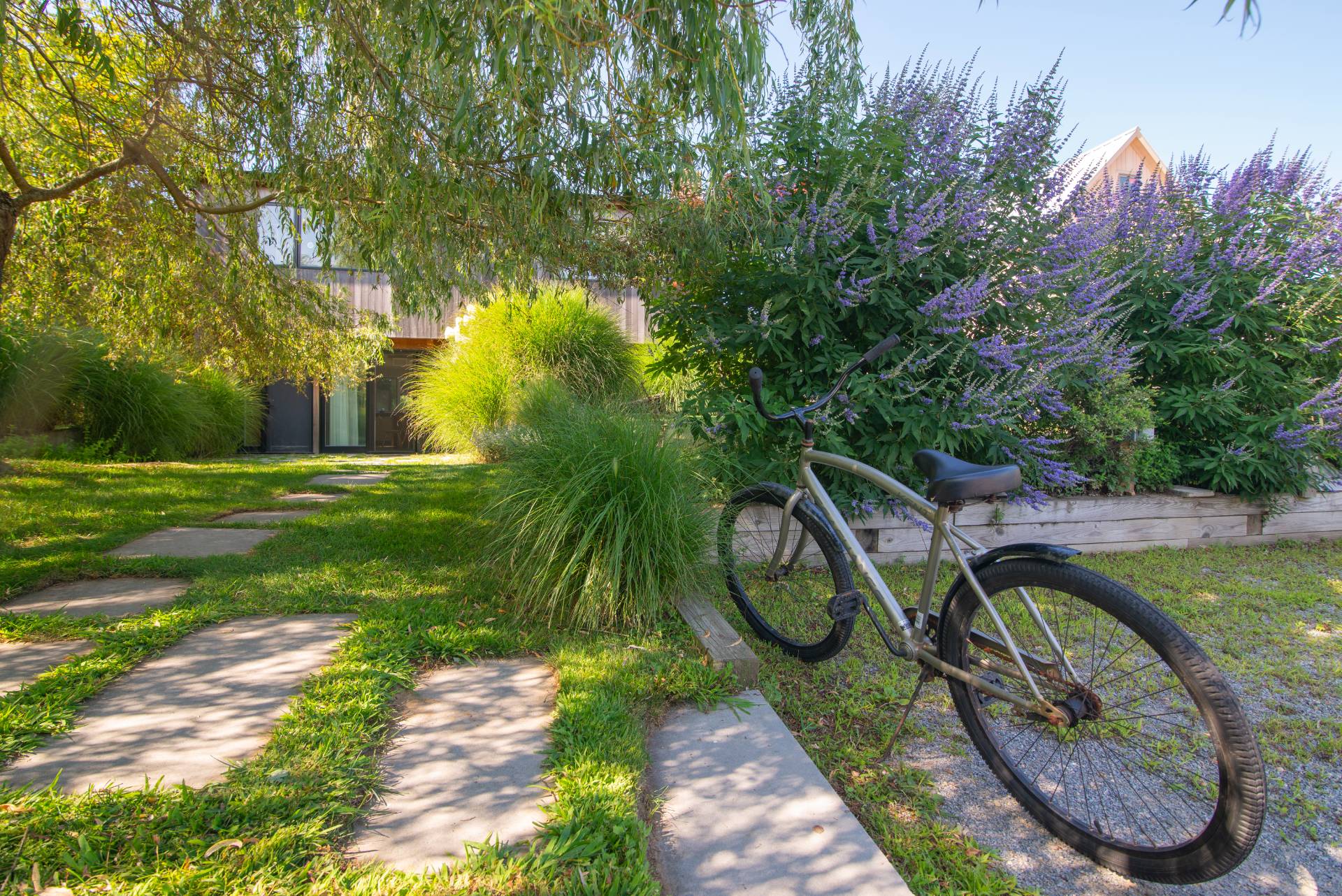 30 Hoppin Avenue