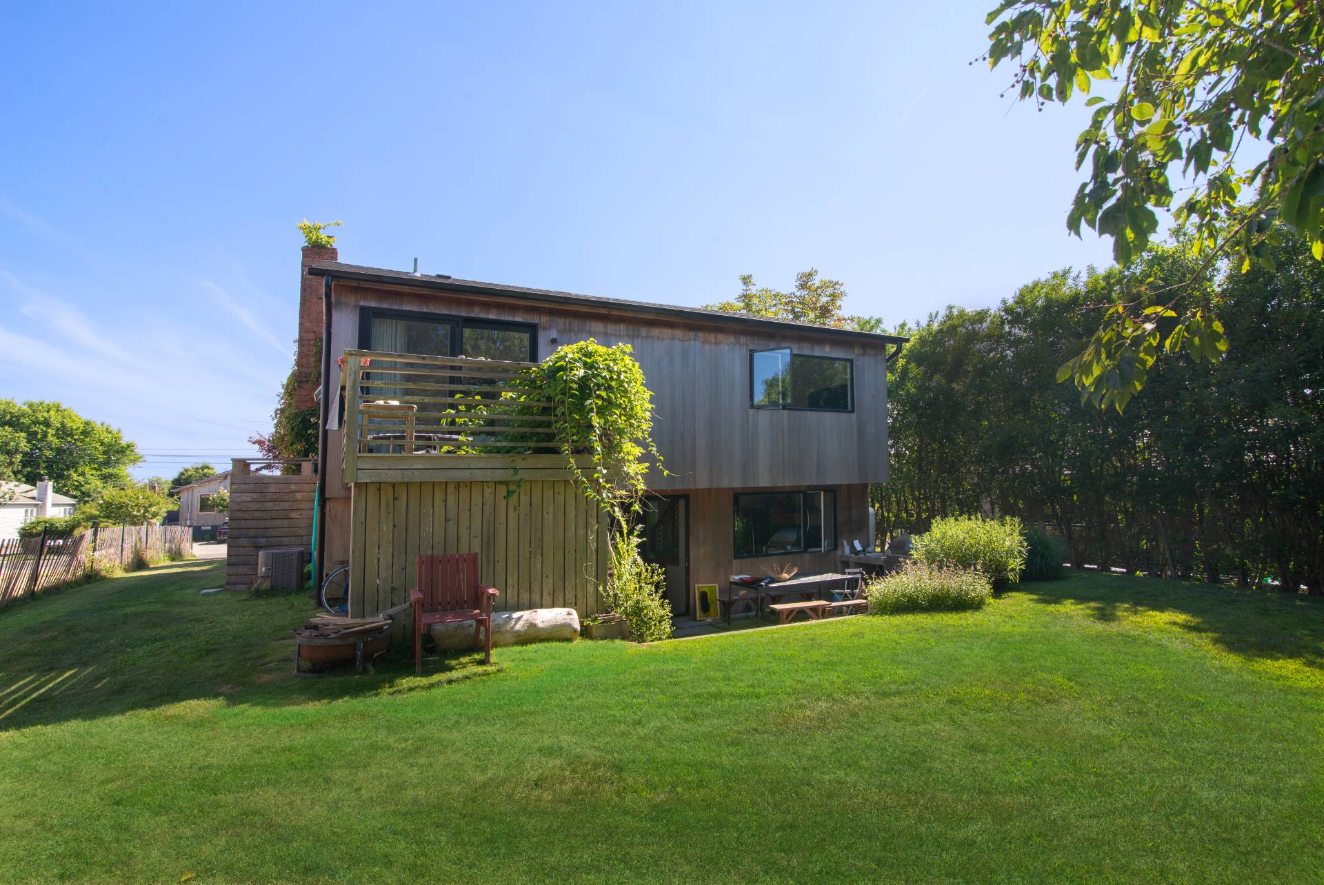 30 Hoppin Avenue