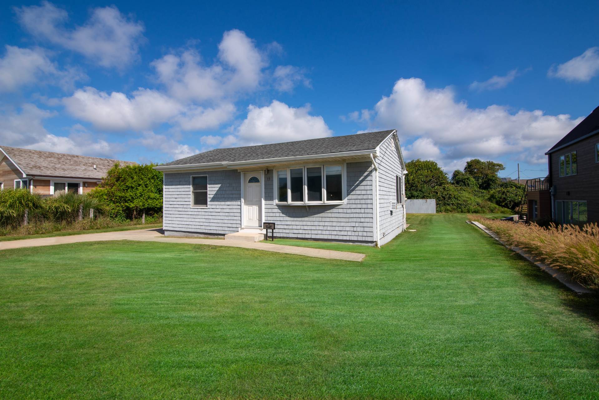 19 DeForest Road