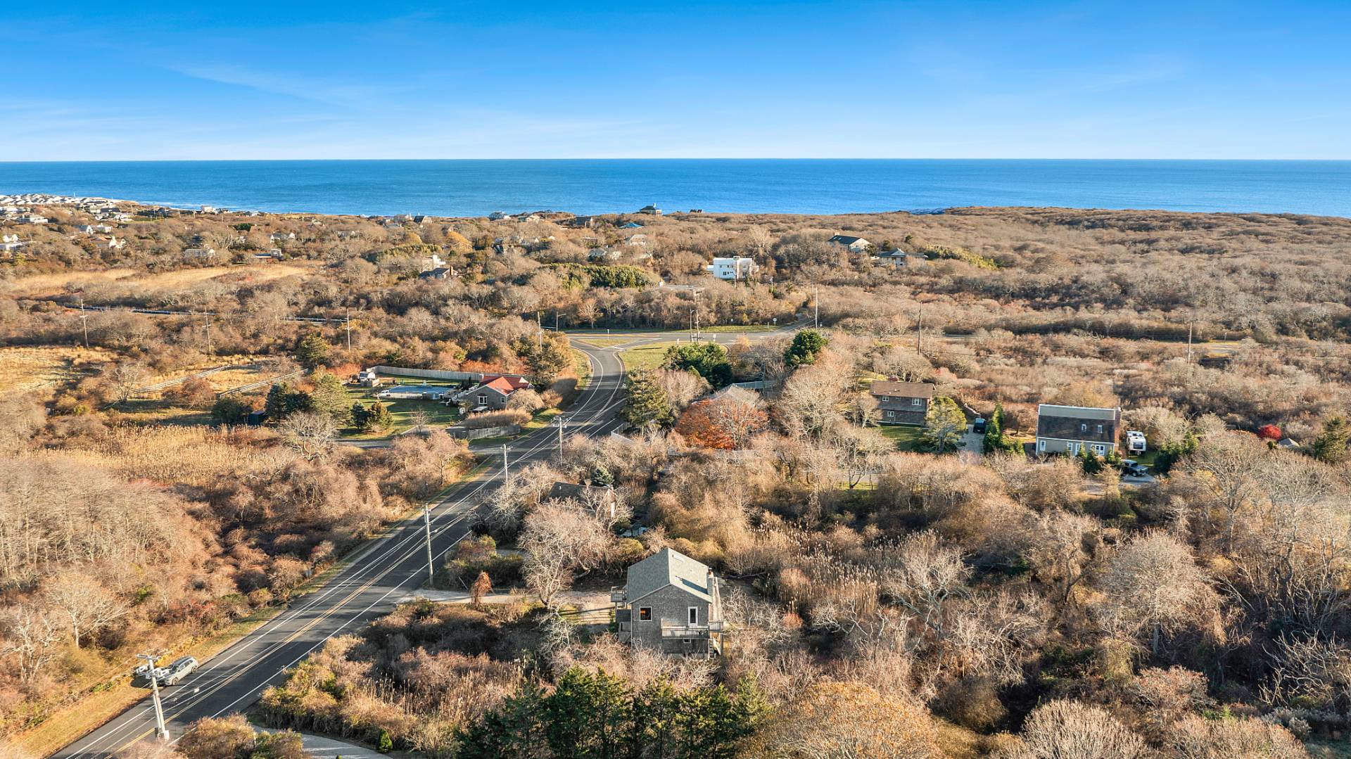 17 West Lake Drive