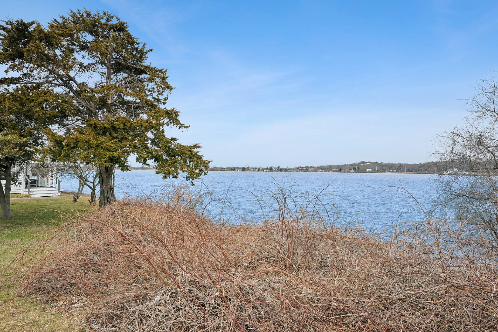 10 South Elliot Place