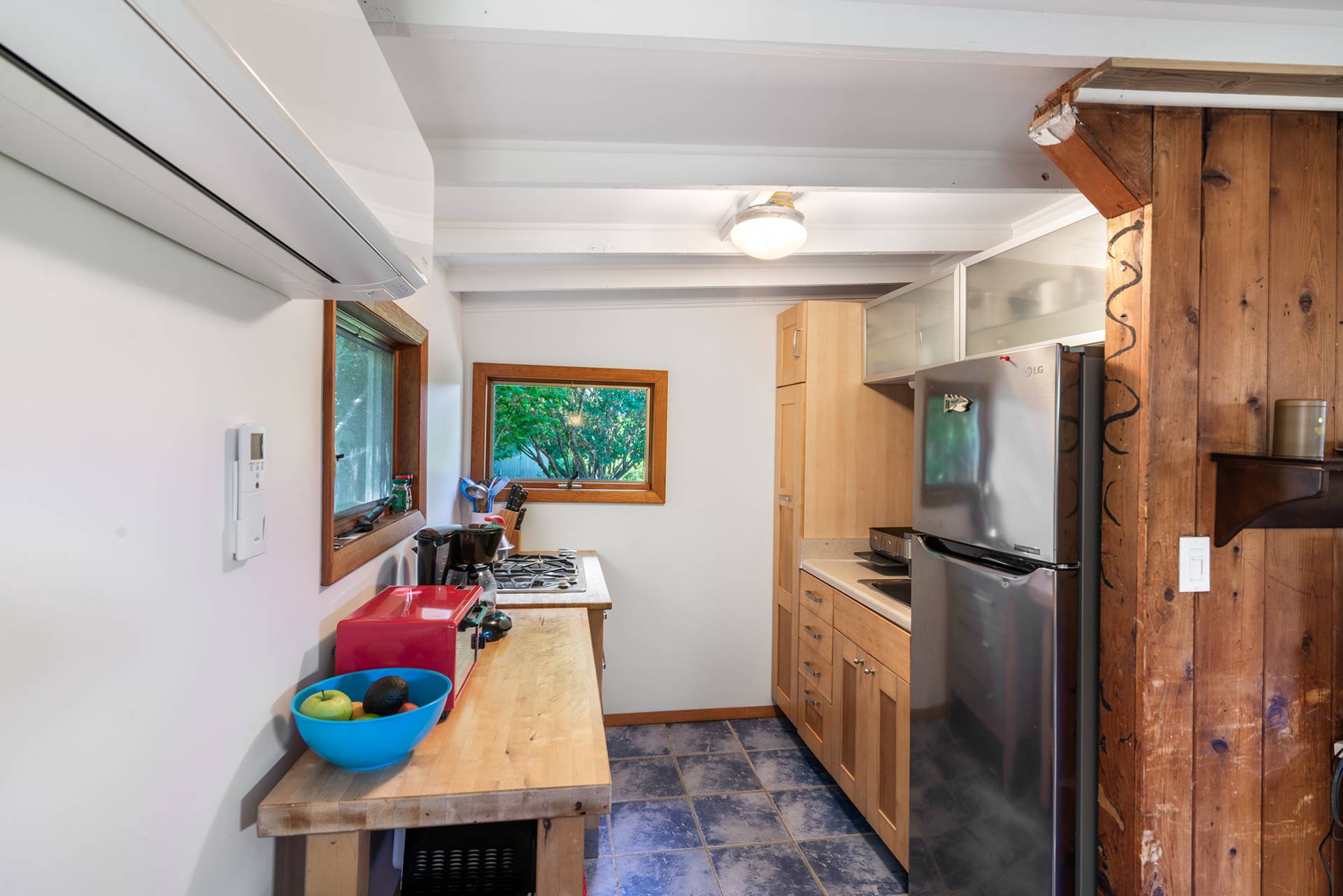 32 Ditch Plains Road