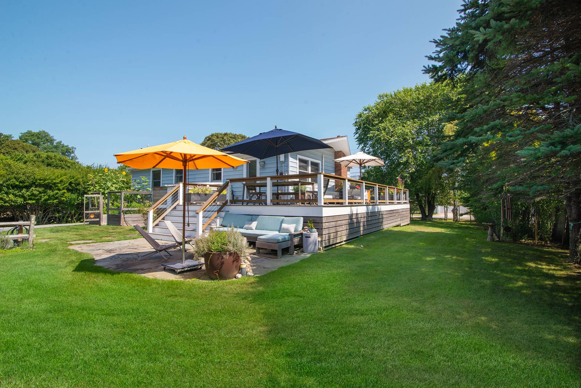 32 Ditch Plains Road