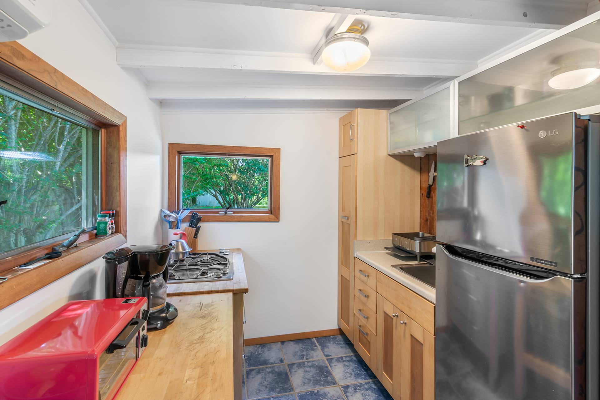 32 Ditch Plains Road