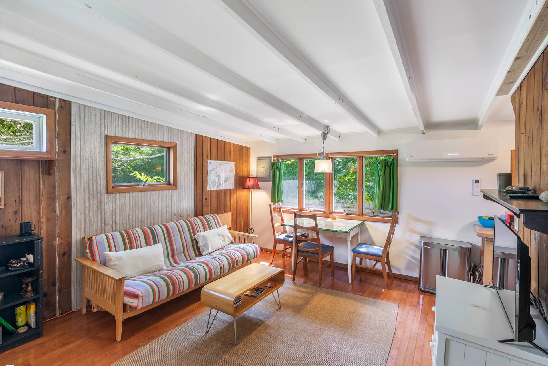 32 Ditch Plains Road