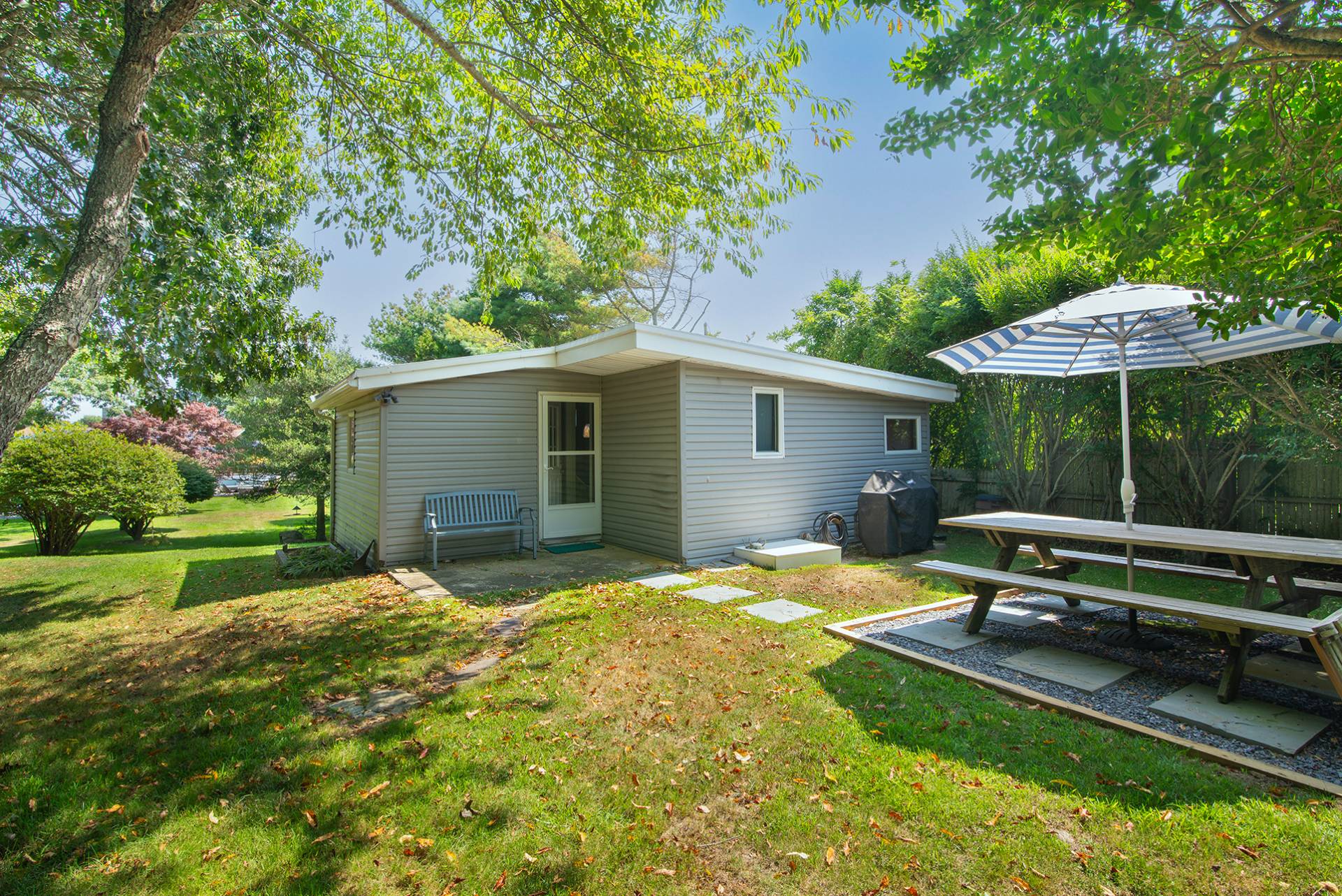 32 Ditch Plains Road