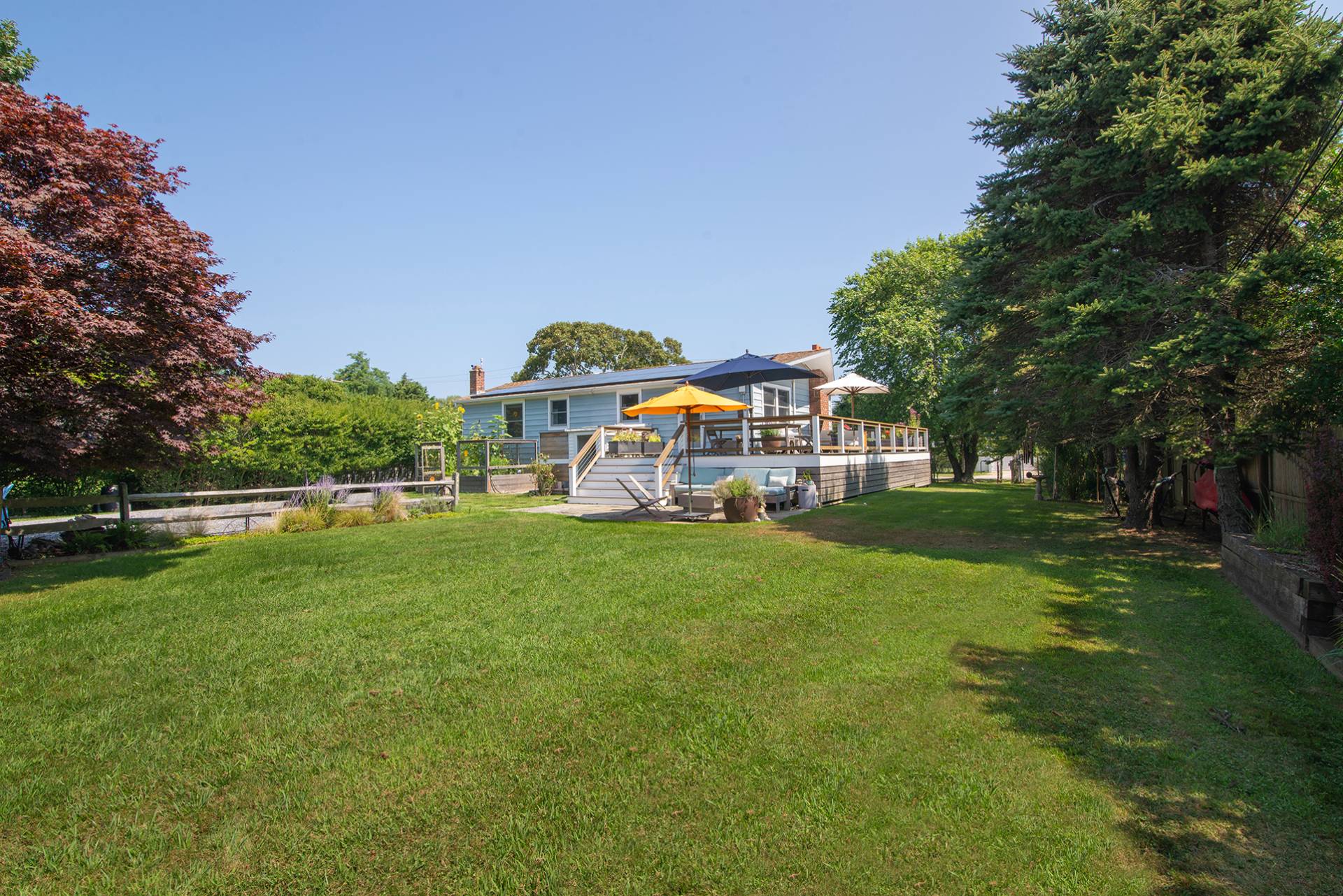 32 Ditch Plains Road