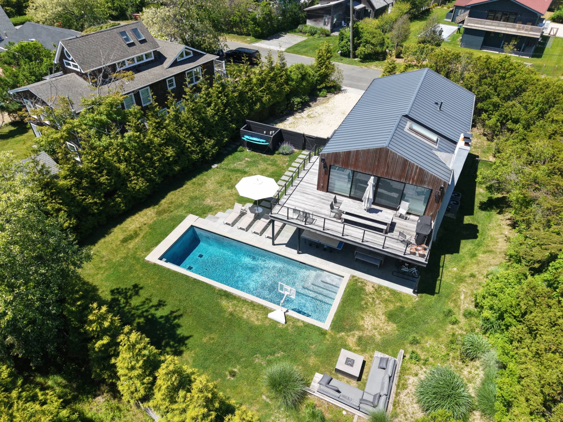 22 Caswell Road