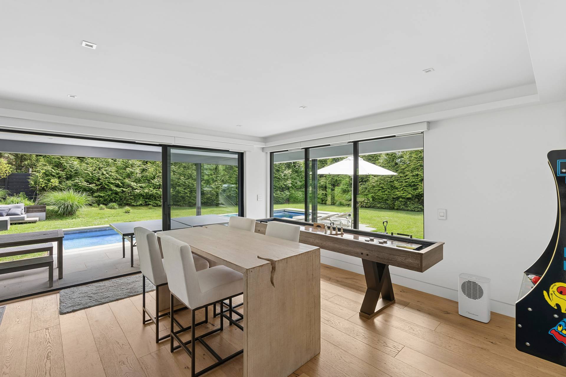22 Caswell Road