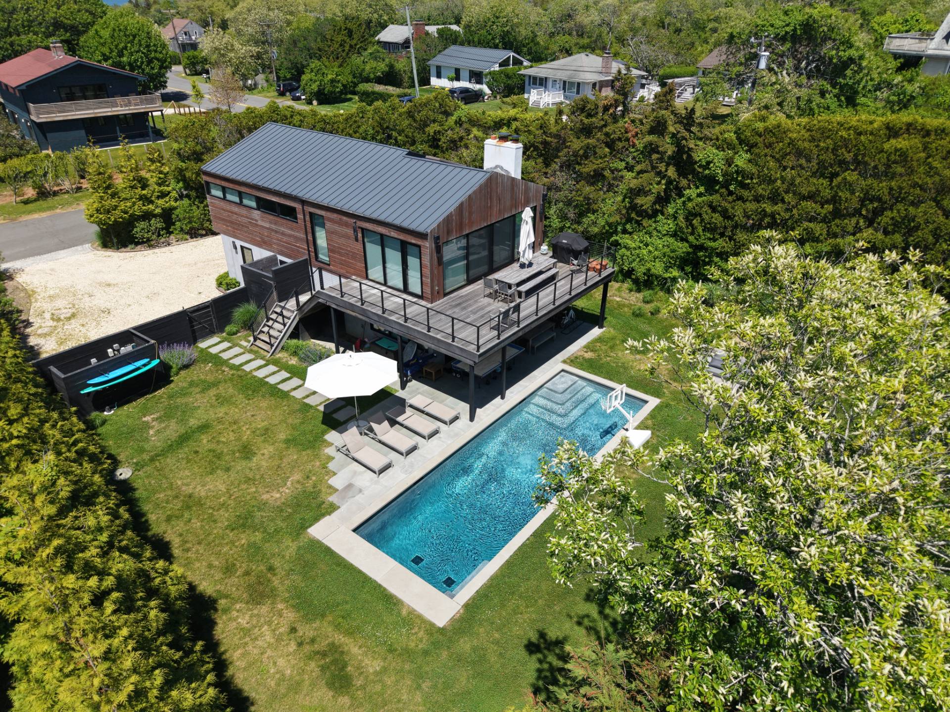 22 Caswell Road
