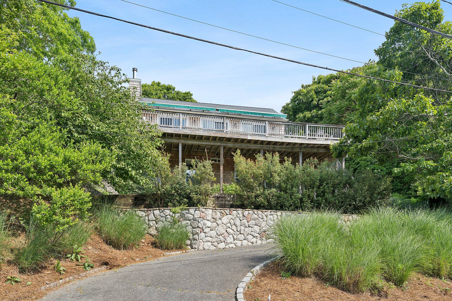 39 Adams Drive