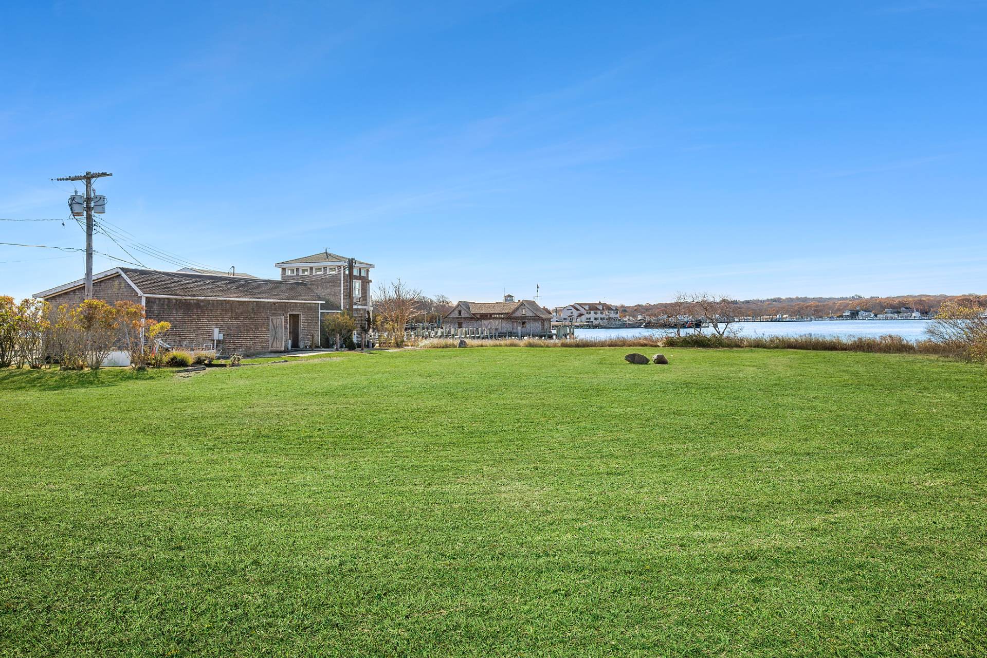 521 East Lake Drive