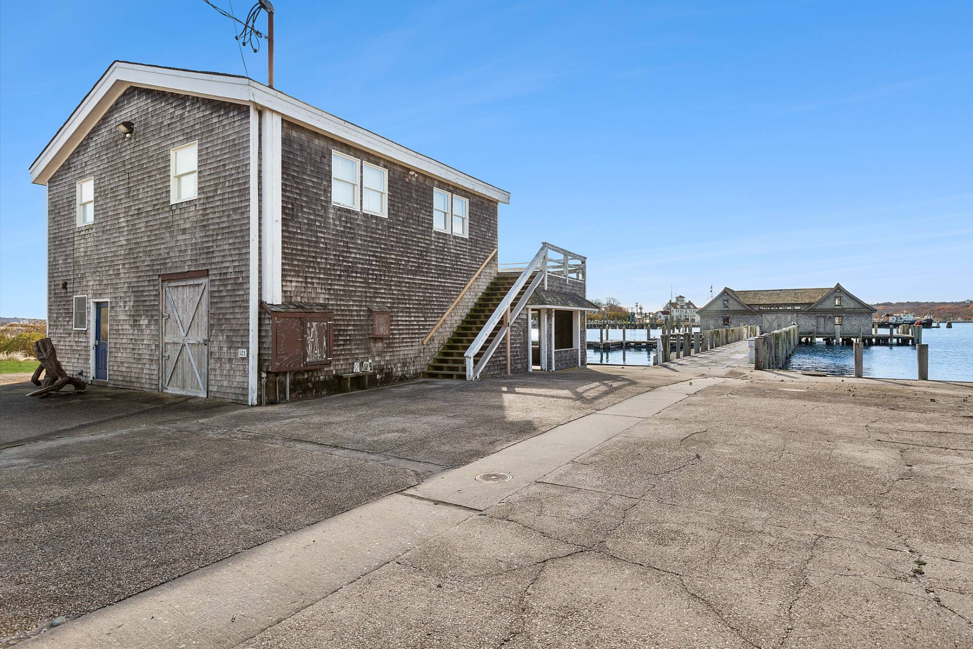 521 East Lake Drive