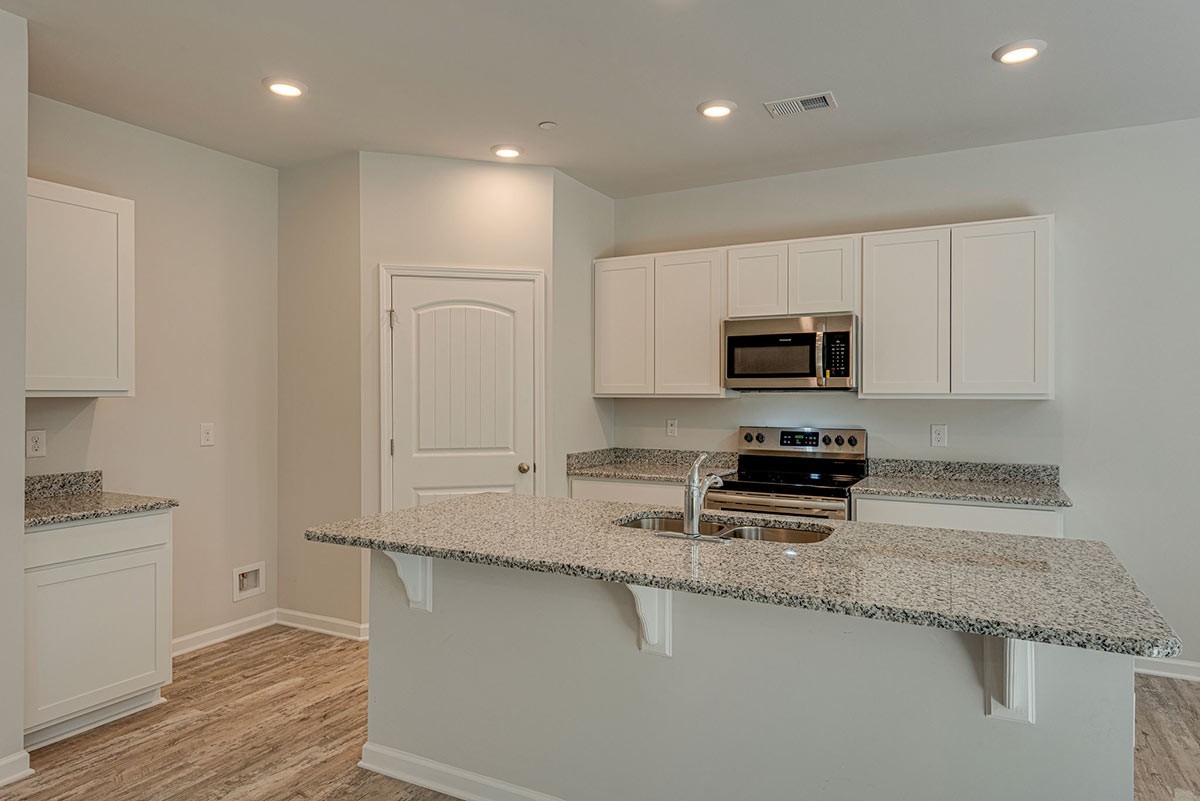 7193 Golden Way