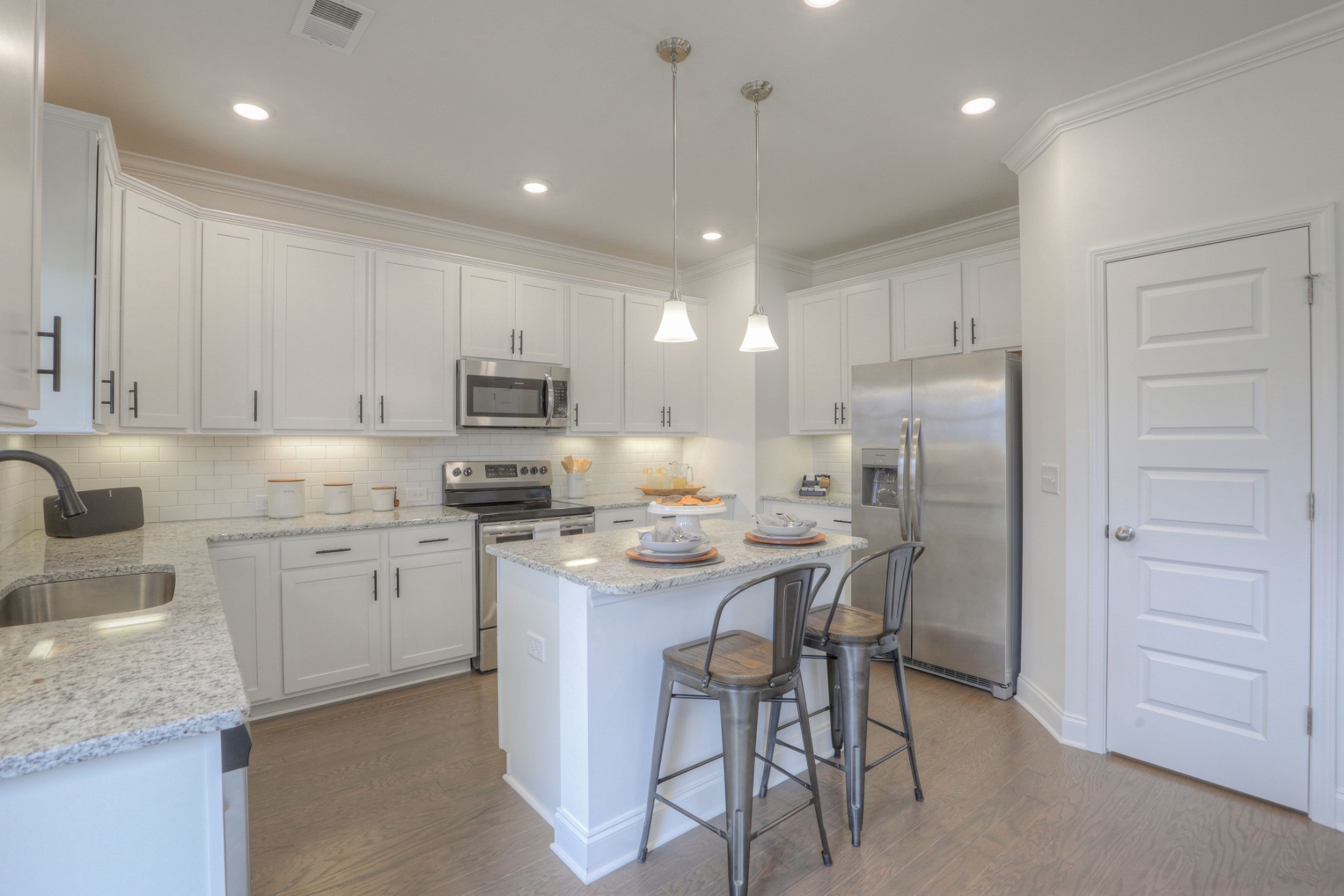 295 Shayton Pass