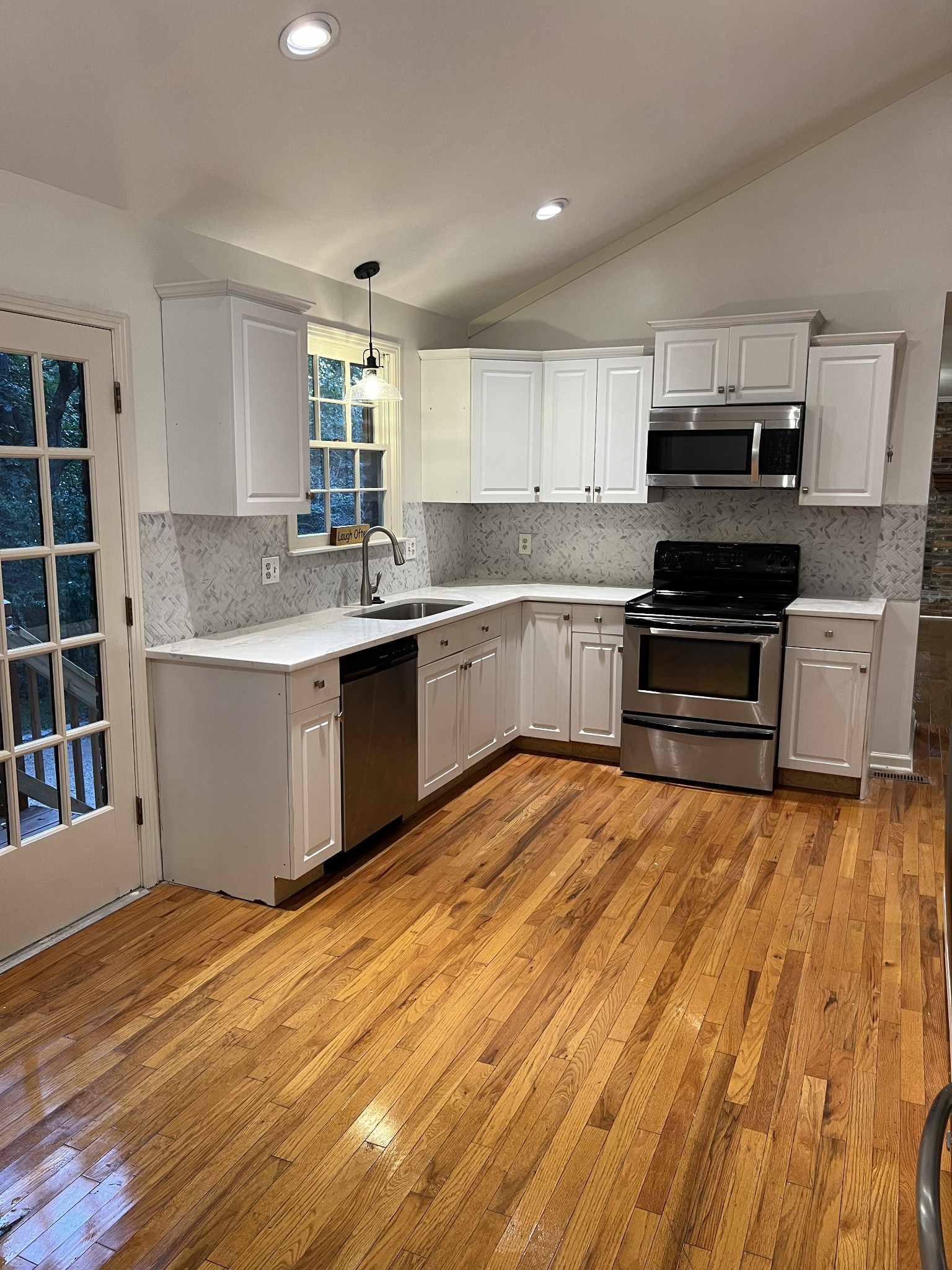 114 Timberline Dr