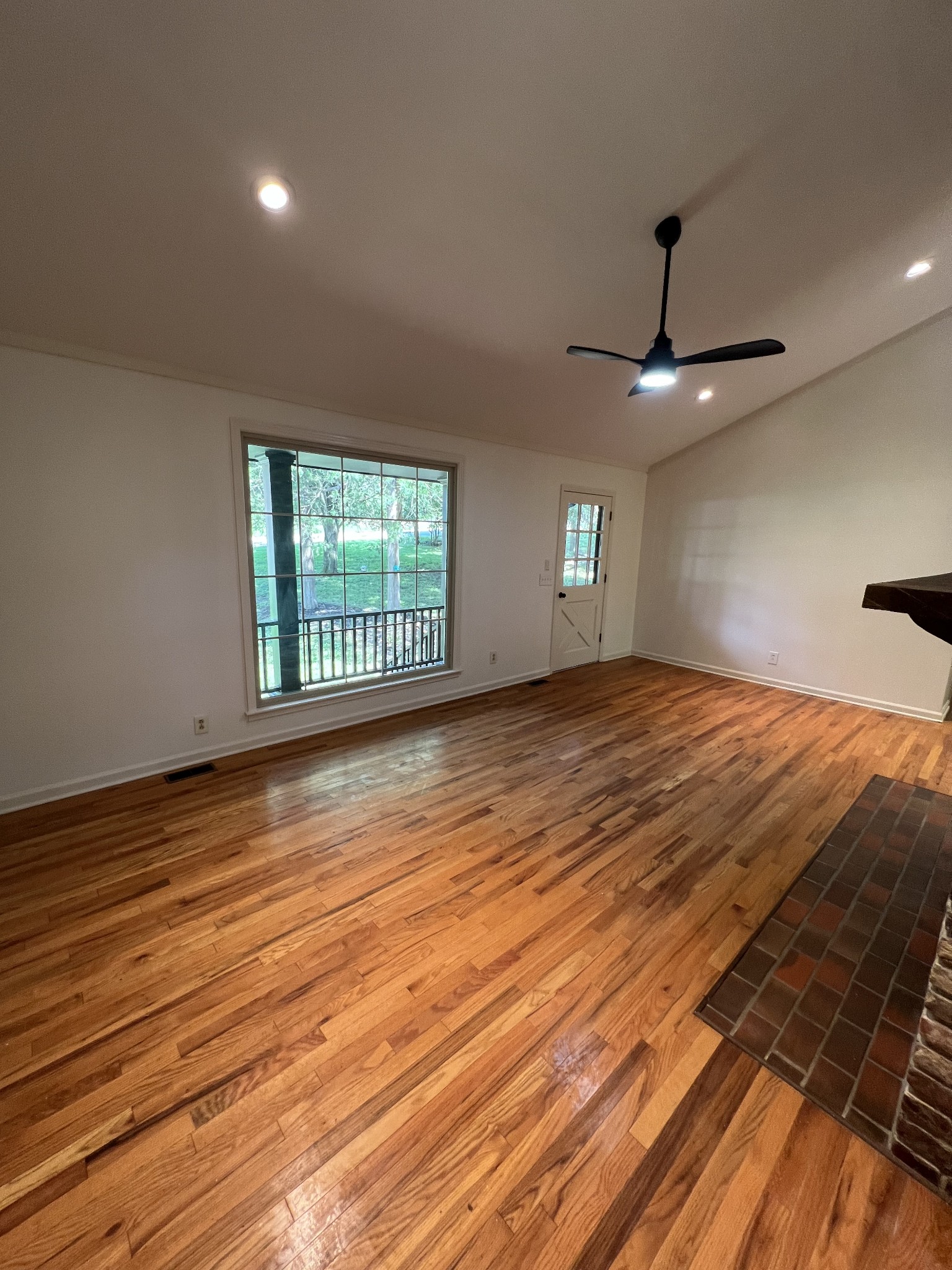 114 Timberline Dr