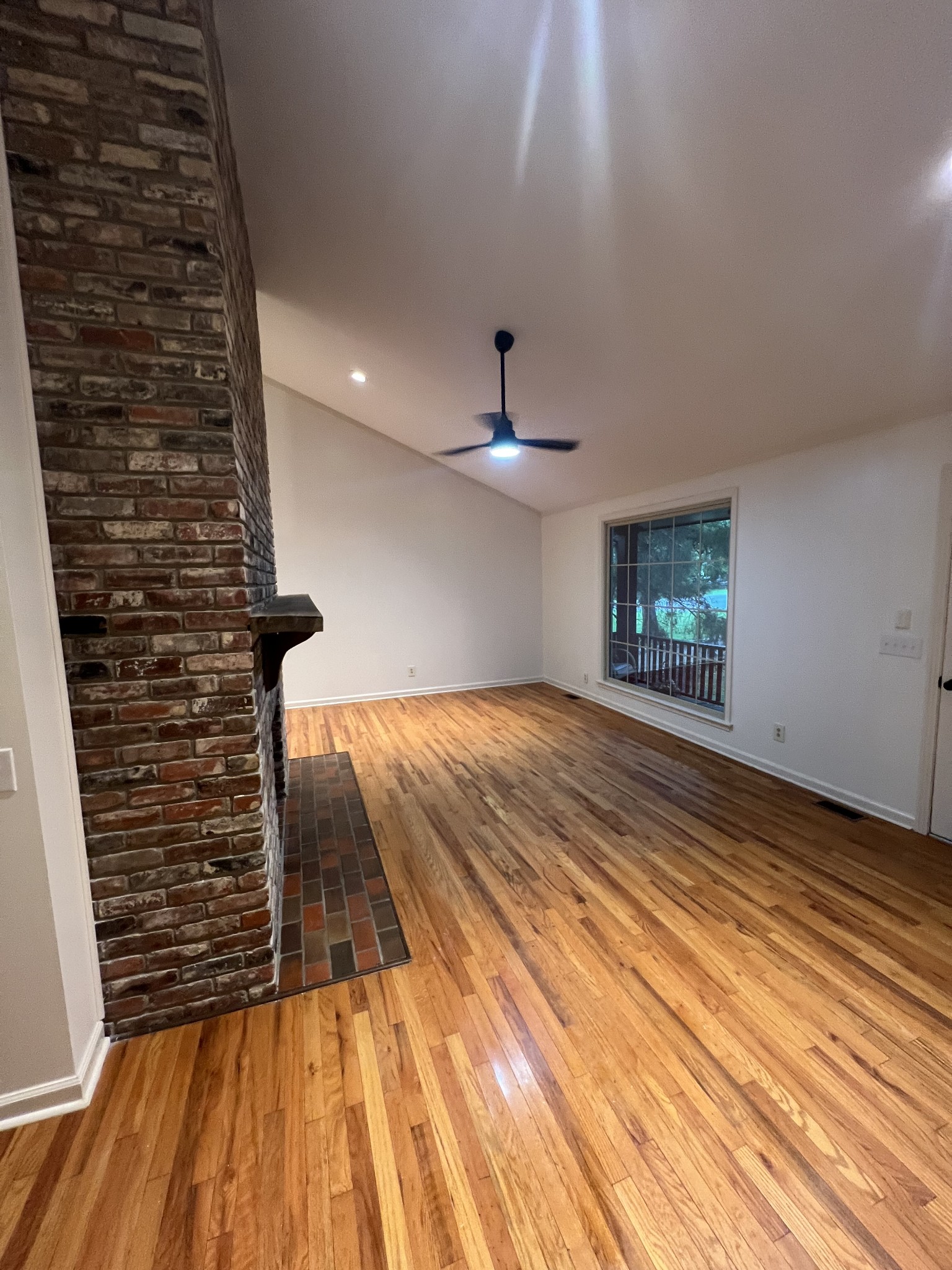 114 Timberline Dr