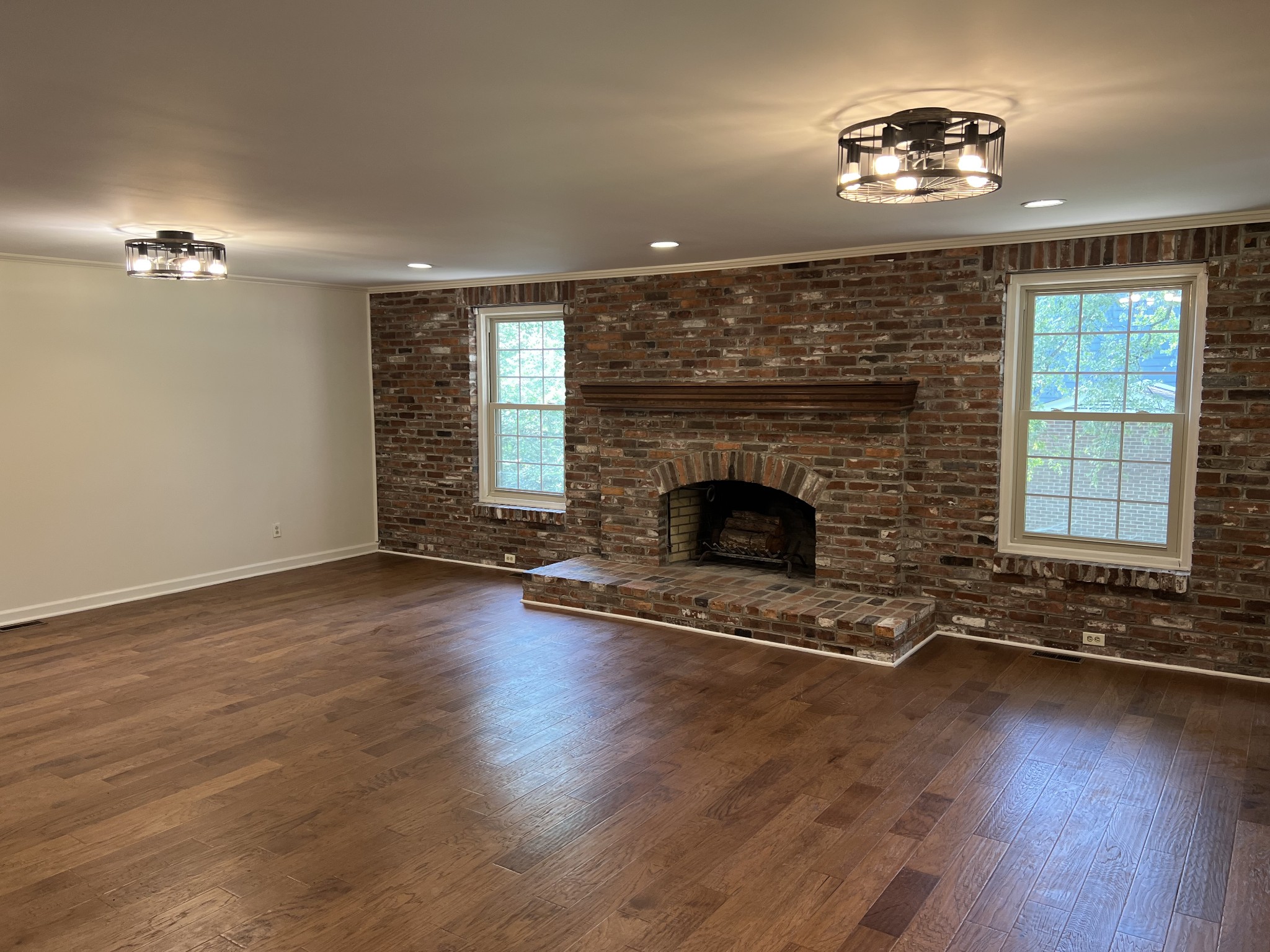 114 Timberline Dr