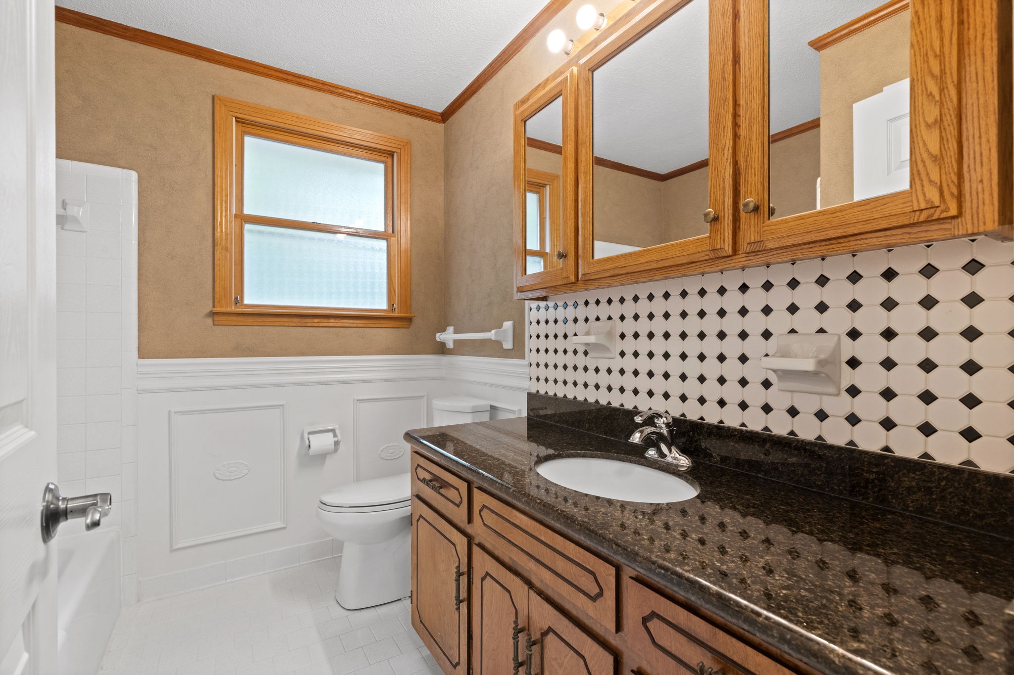 156 W Concord Dr