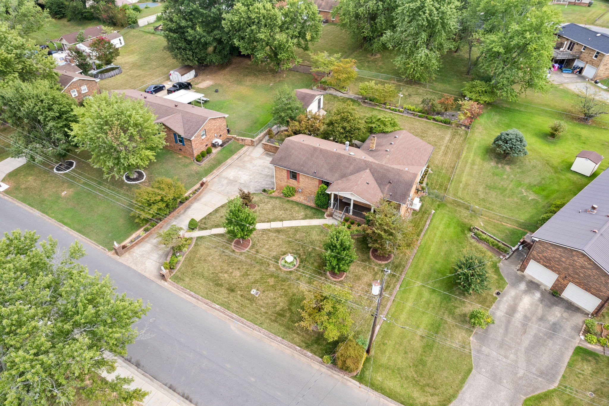 156 W Concord Dr