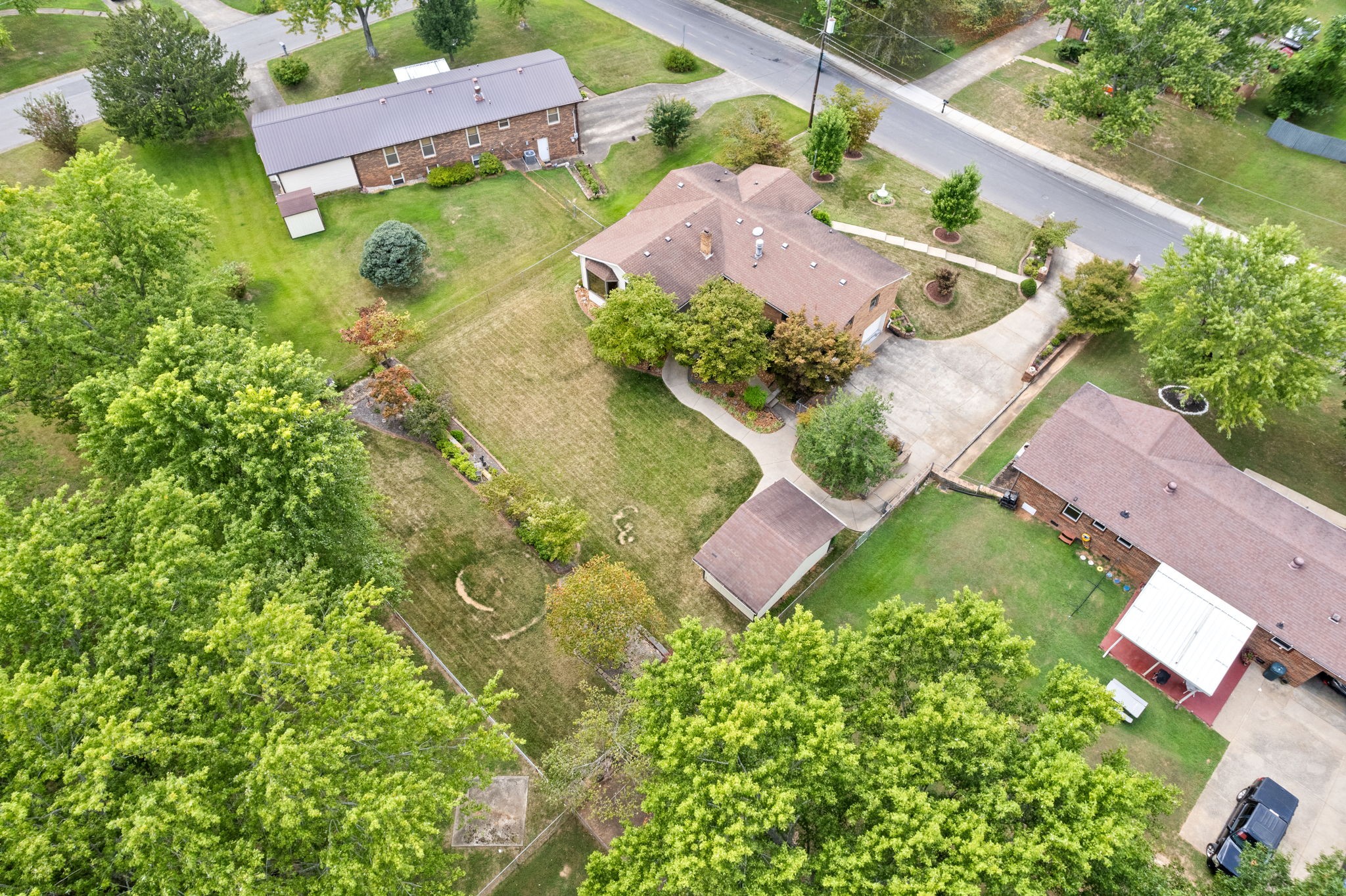 156 W Concord Dr