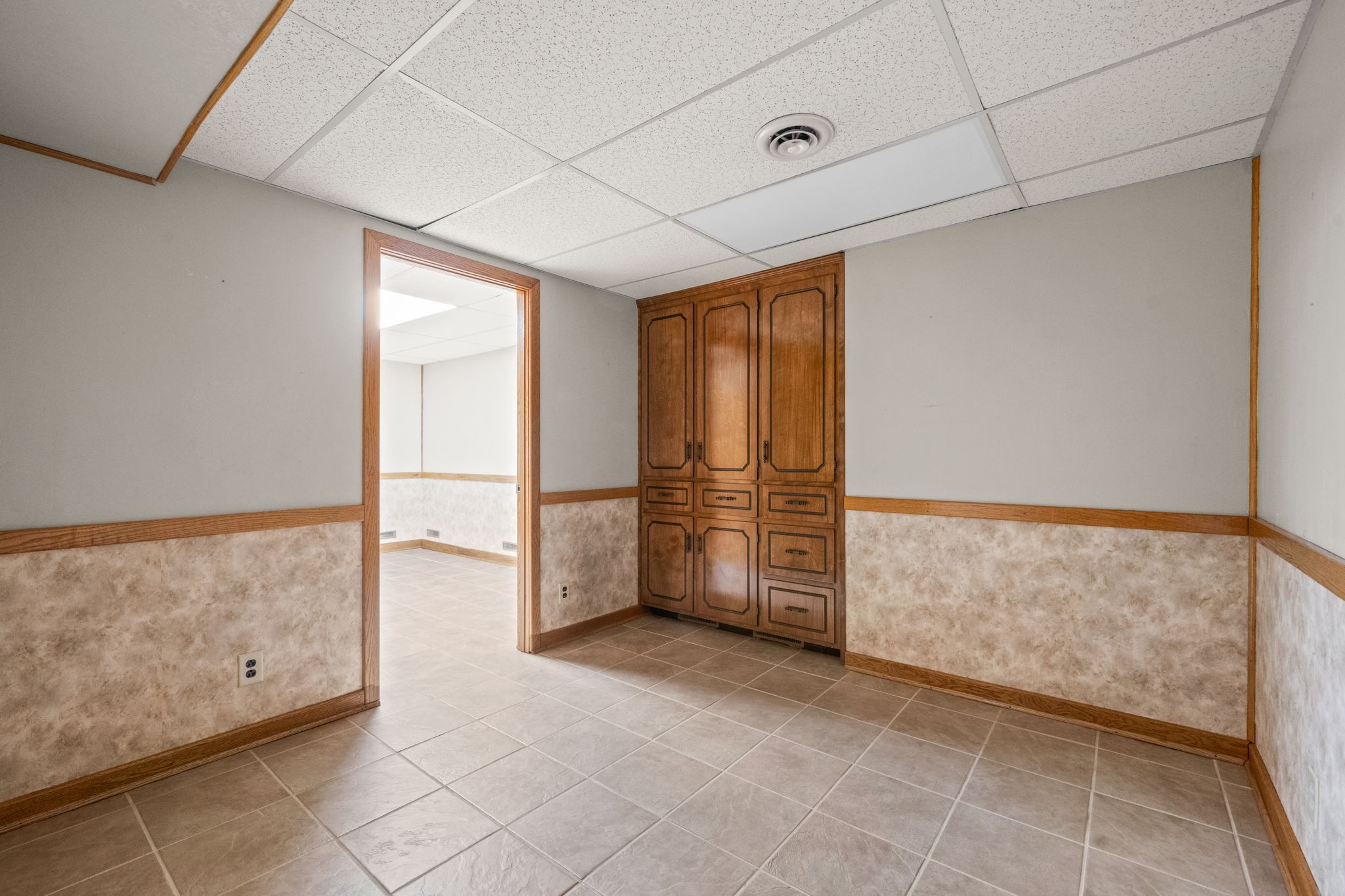 156 W Concord Dr