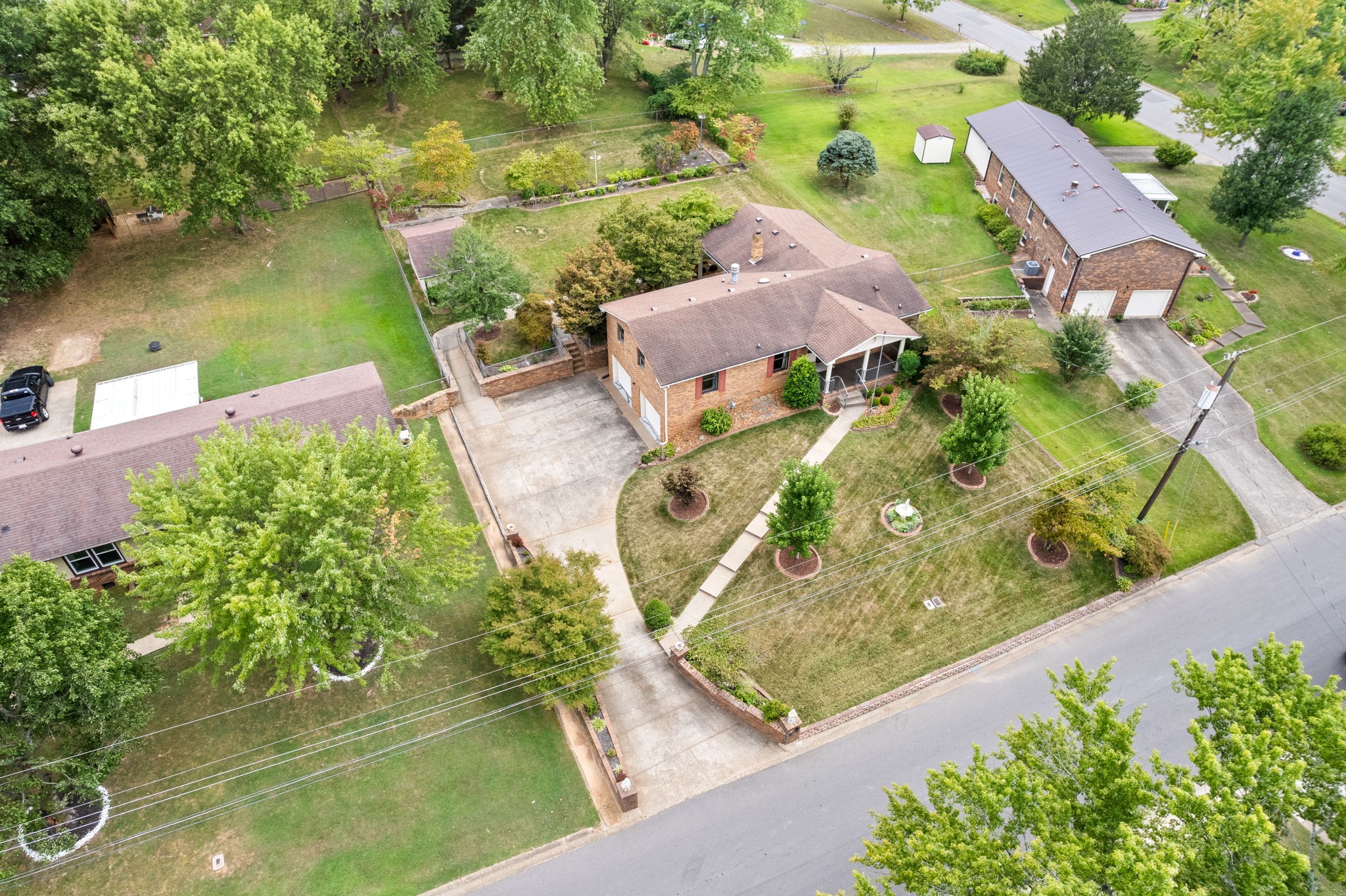 156 W Concord Dr