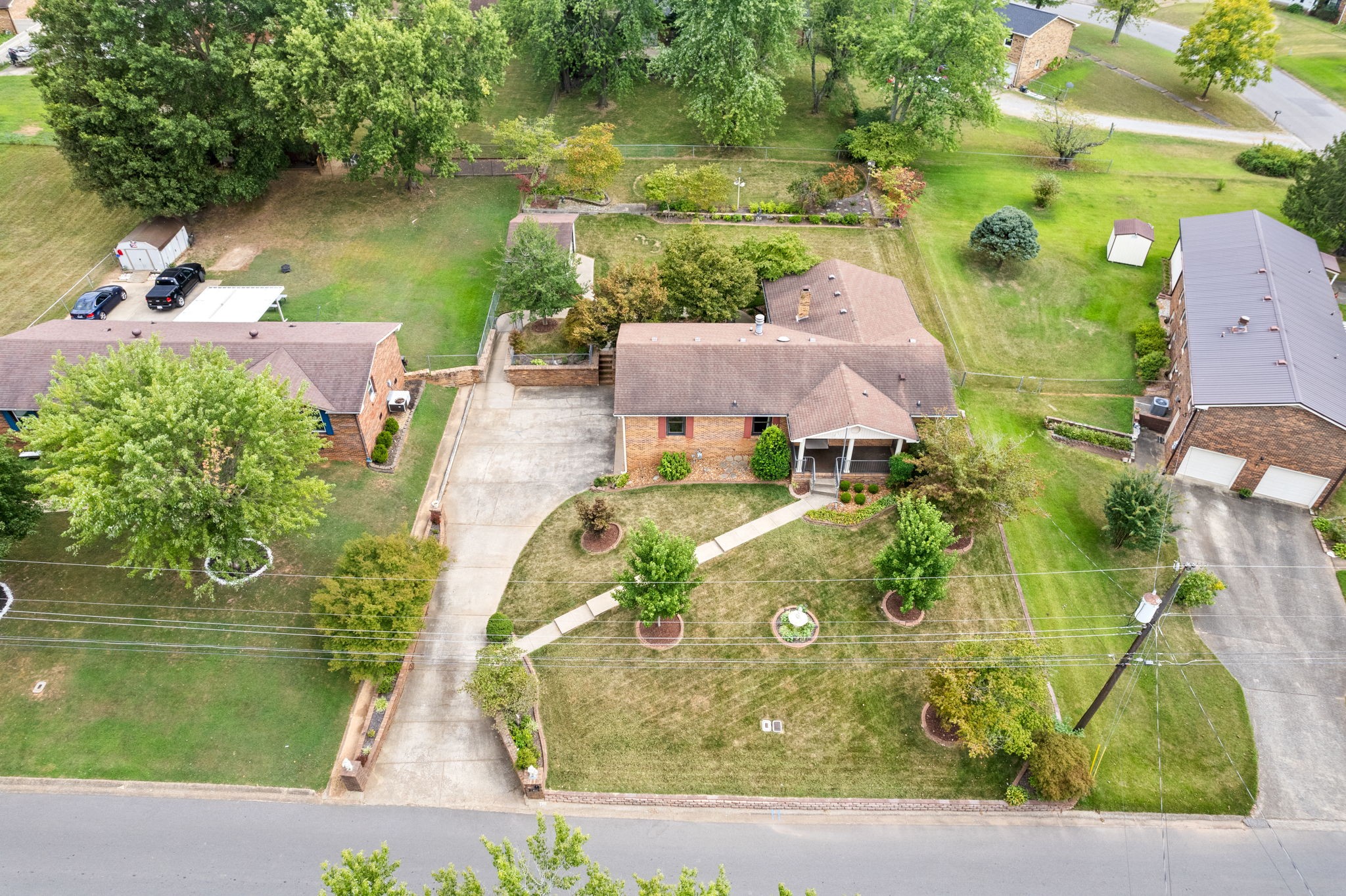 156 W Concord Dr