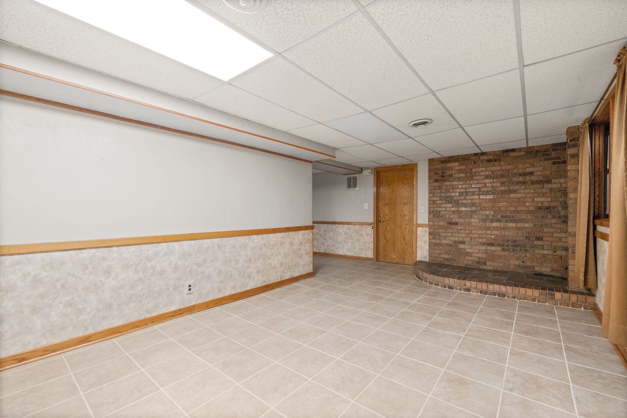 156 W Concord Dr