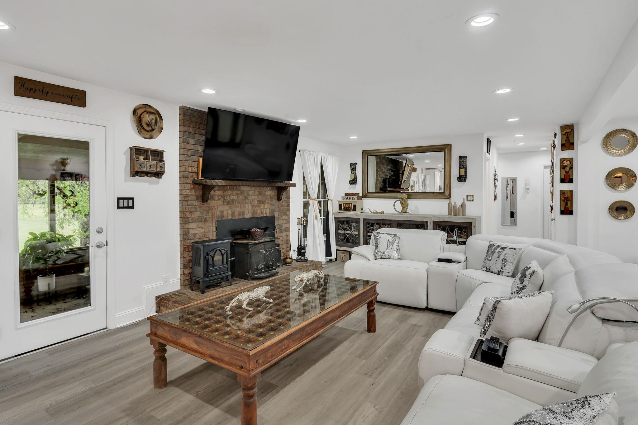 107 Brights Ln