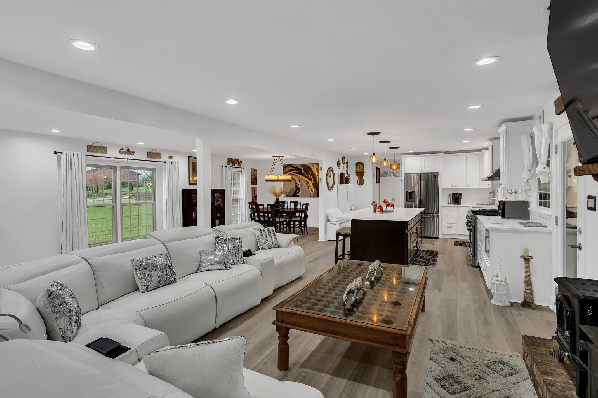 107 Brights Ln