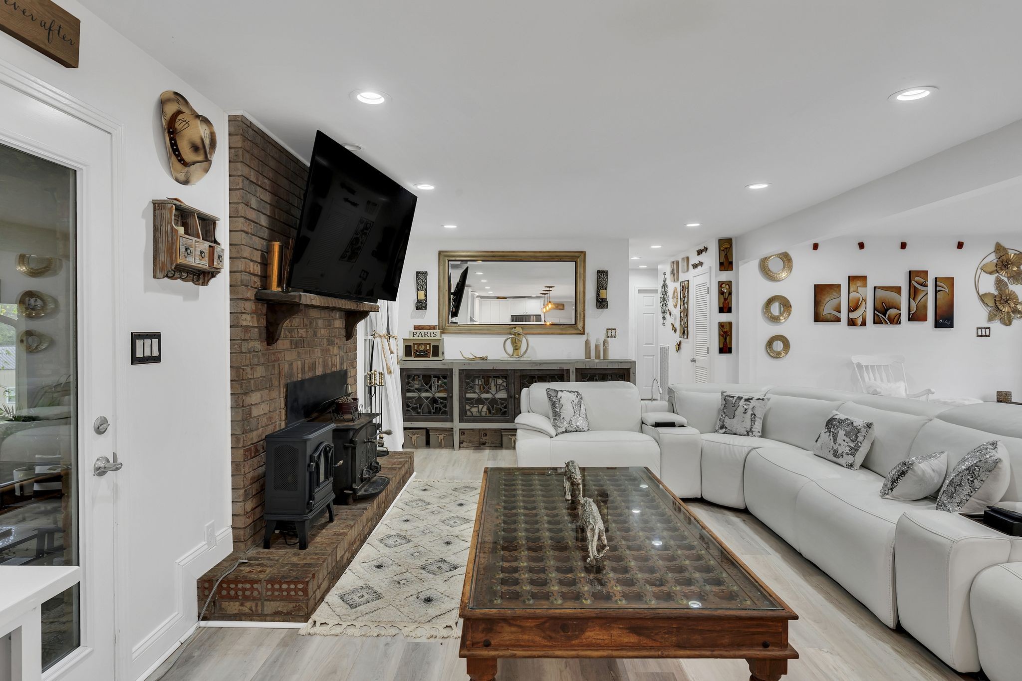 107 Brights Ln