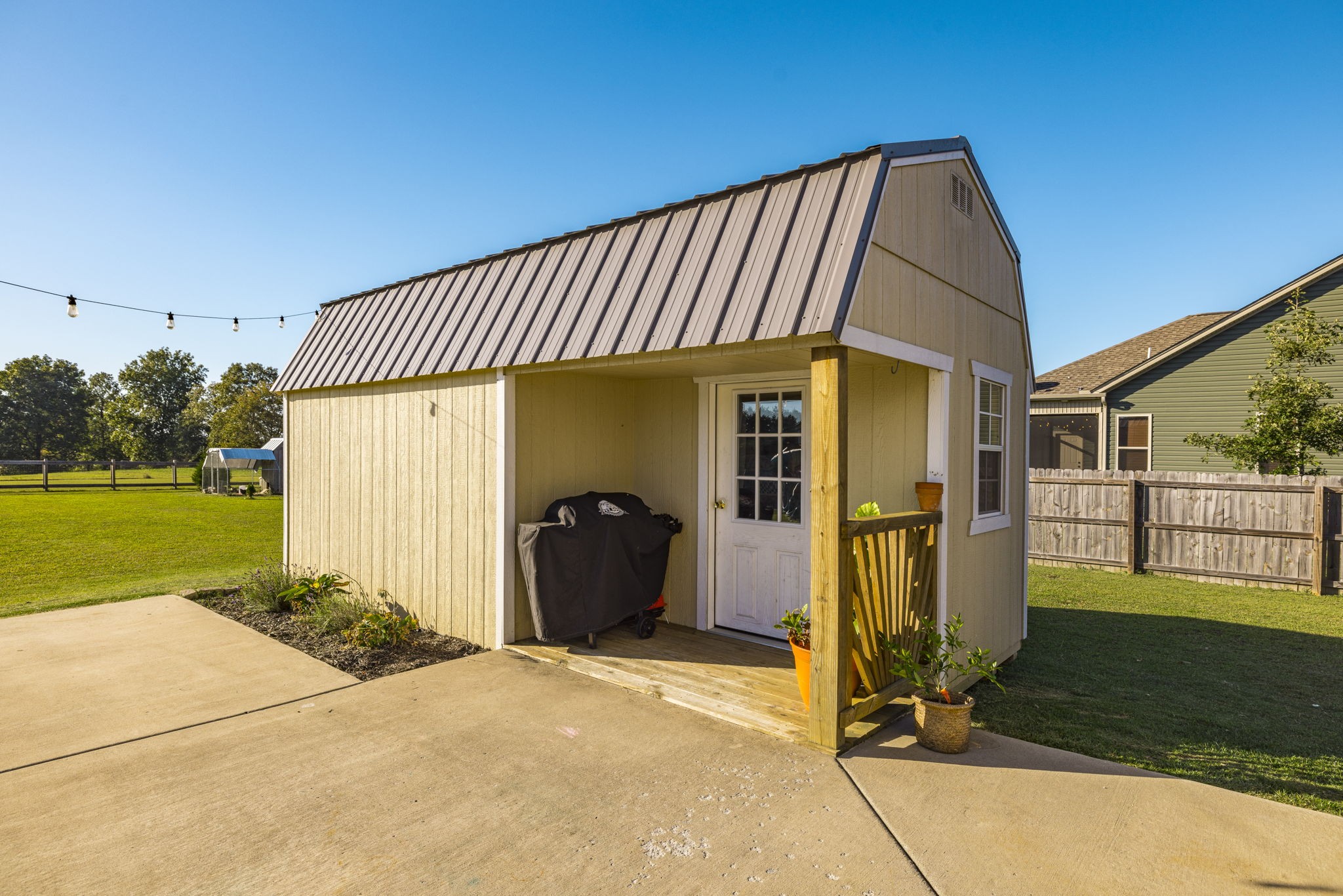 324 E Biggs Rd