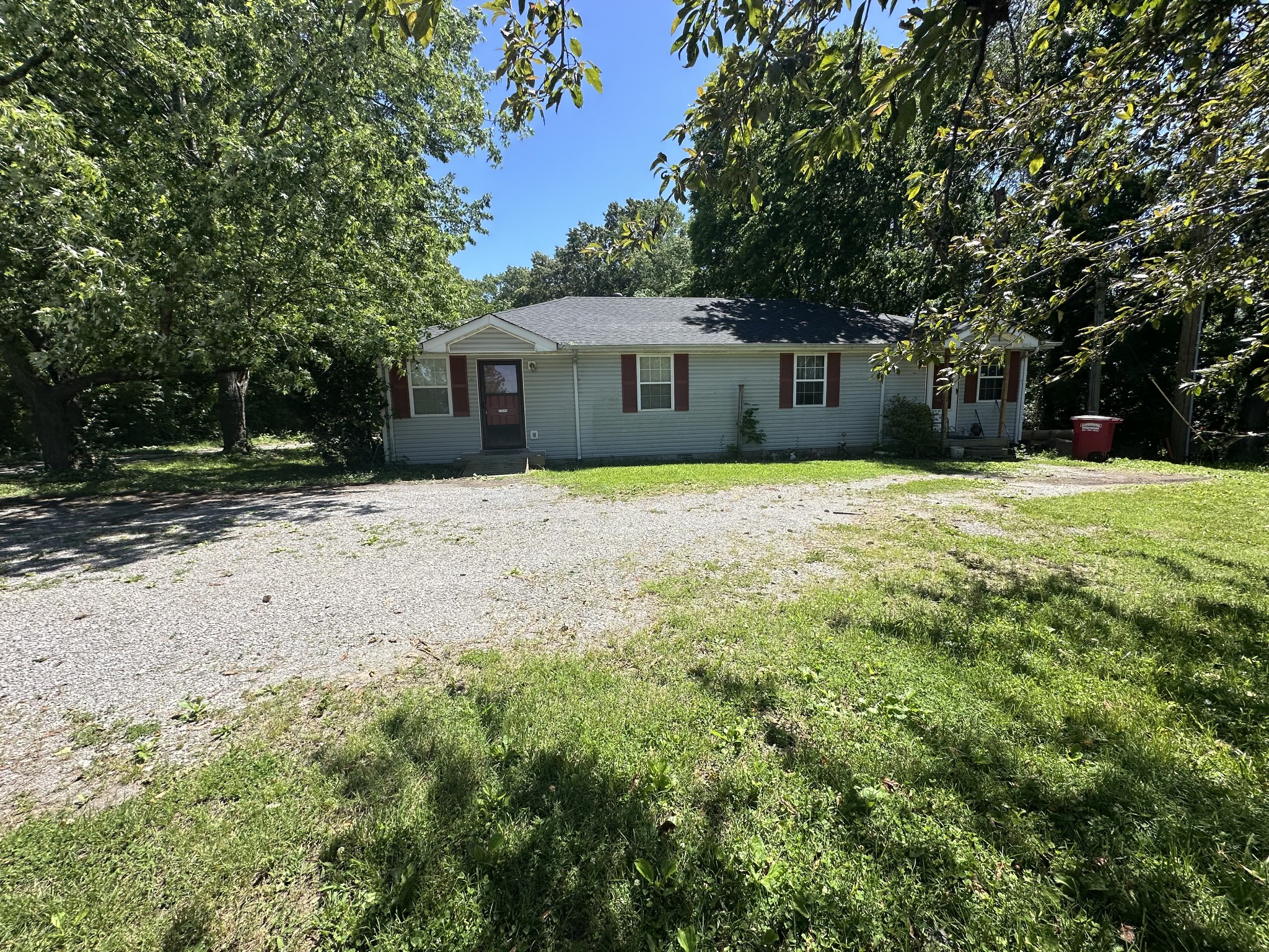 1622 Golf Club Ln