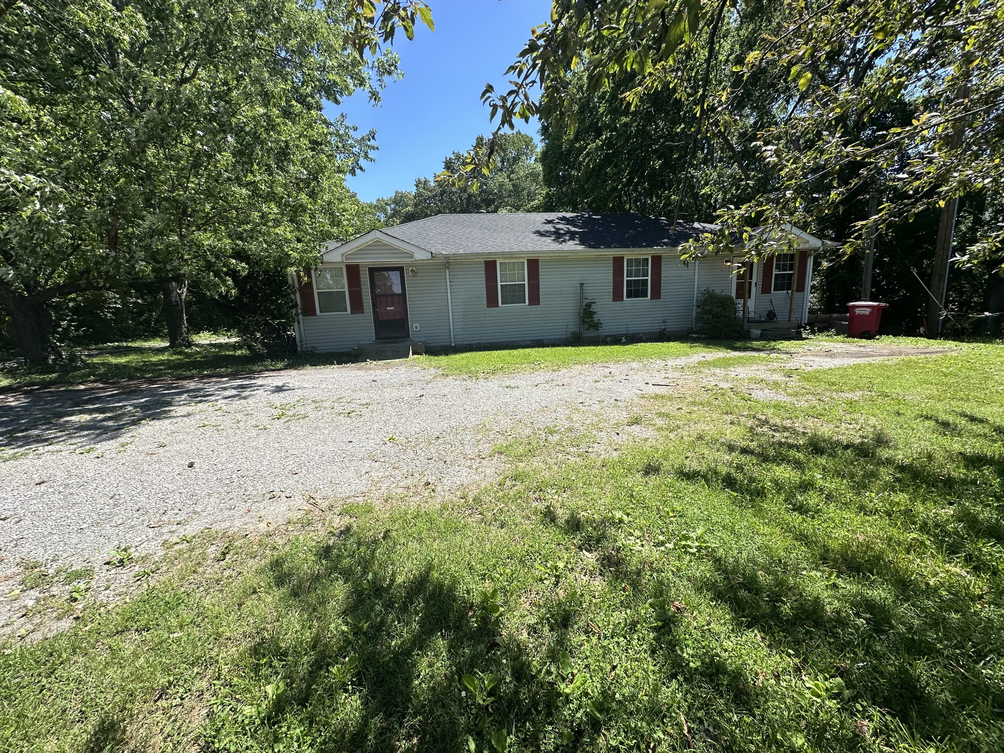 1622 Golf Club Ln