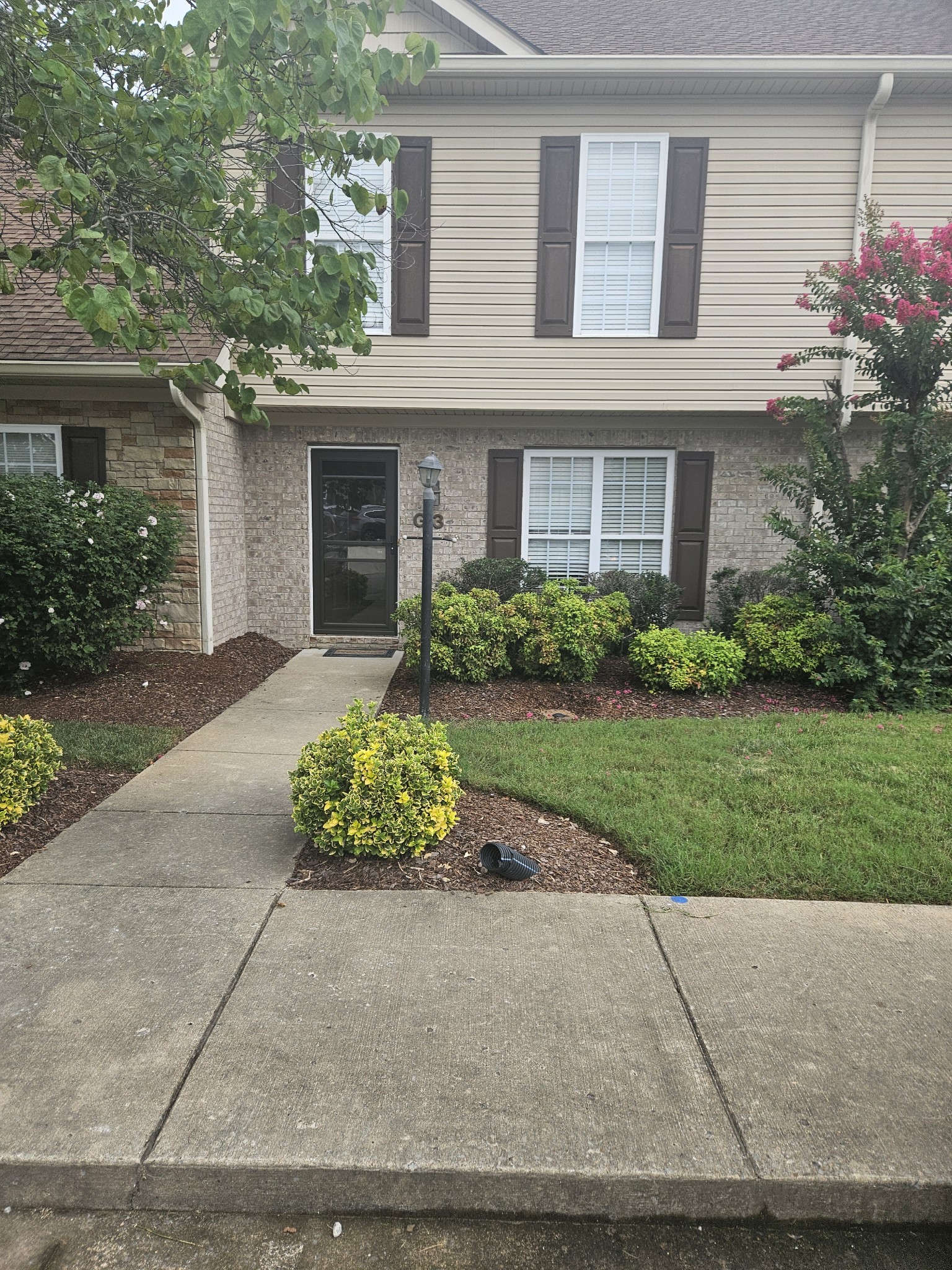 1182 Long Hollow Pike Unit: G3