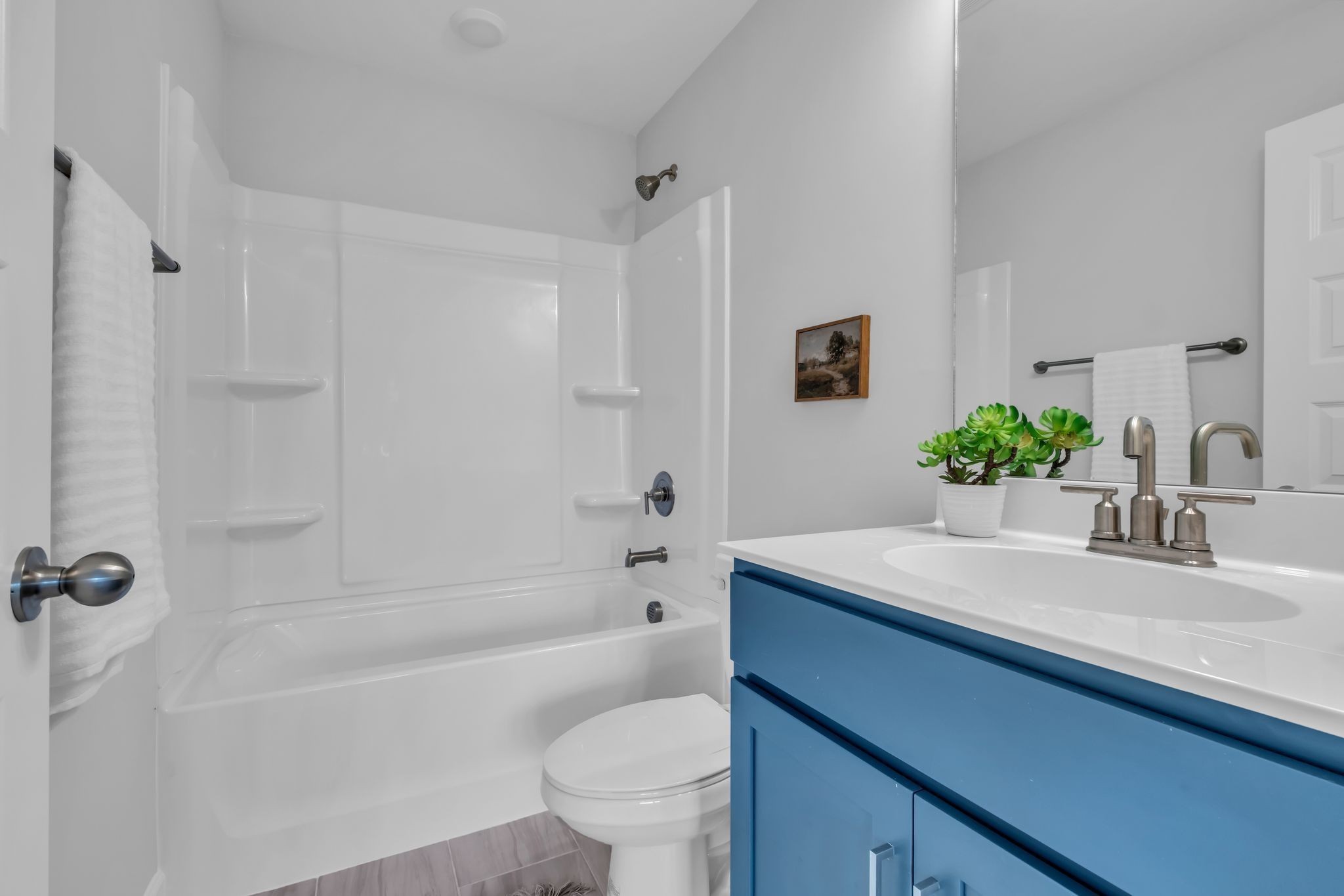 512 Mantes Aly