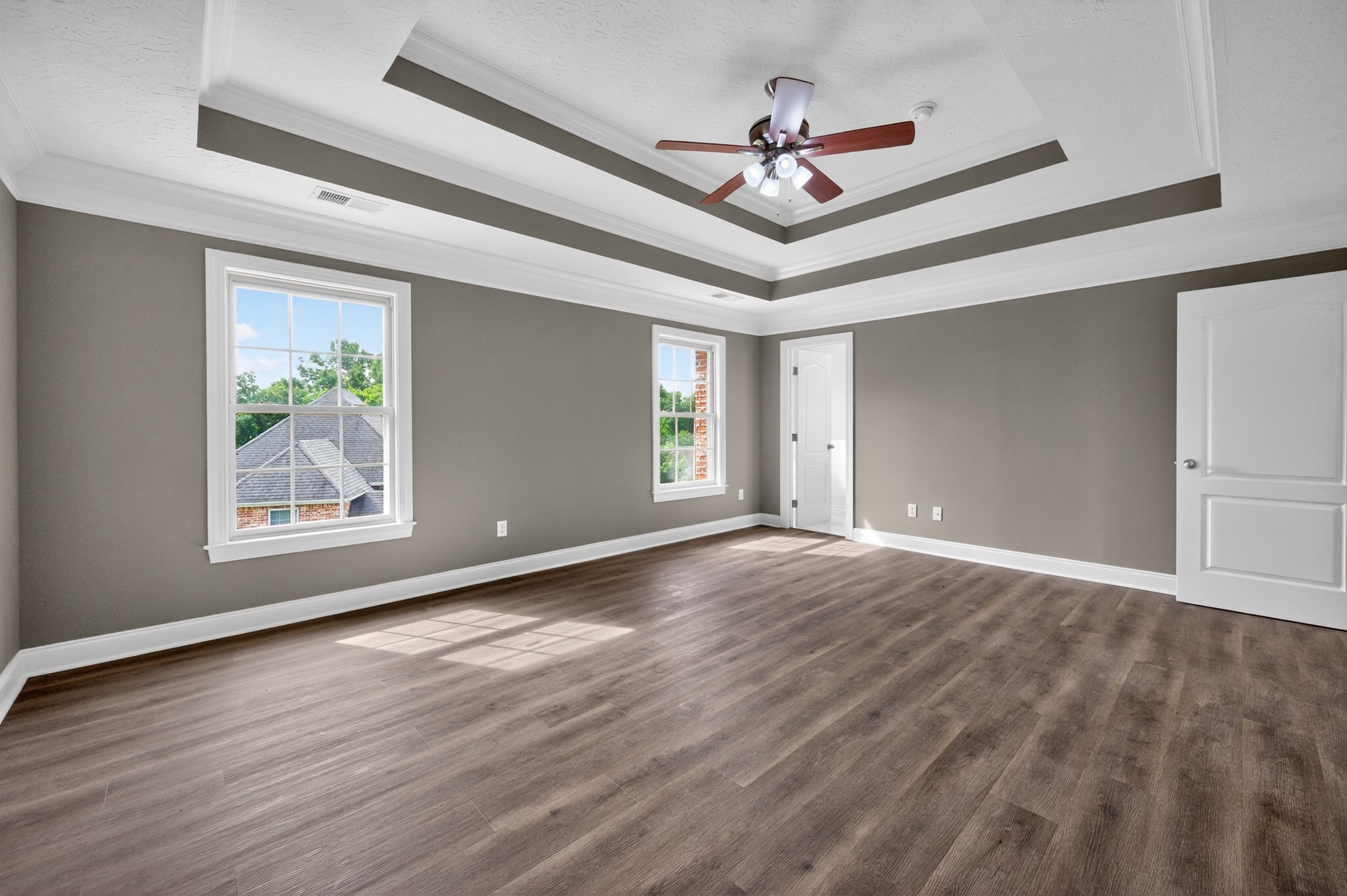 1030 Tower Hill Ln