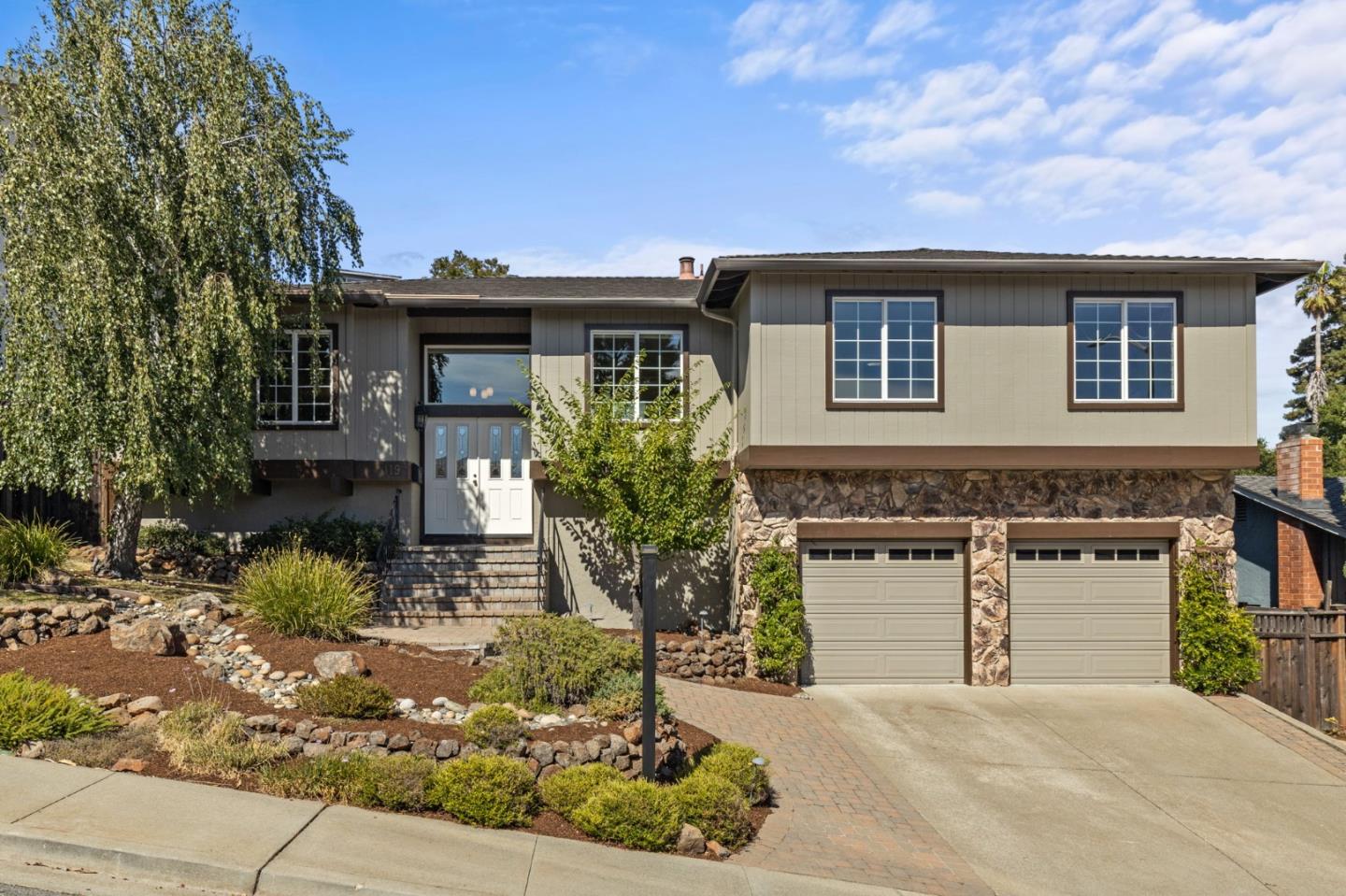 119 Leslie Drive