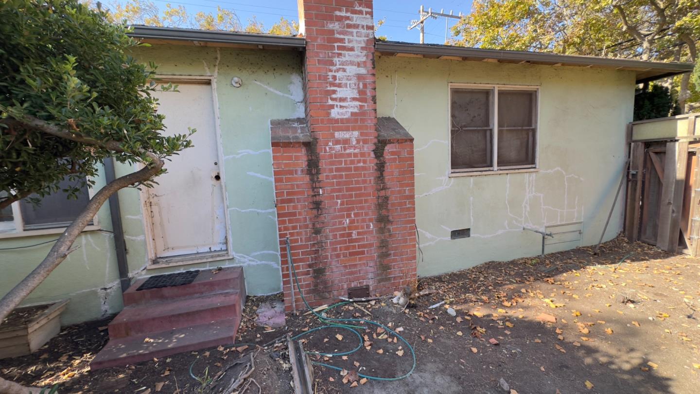 252 N Fremont Street